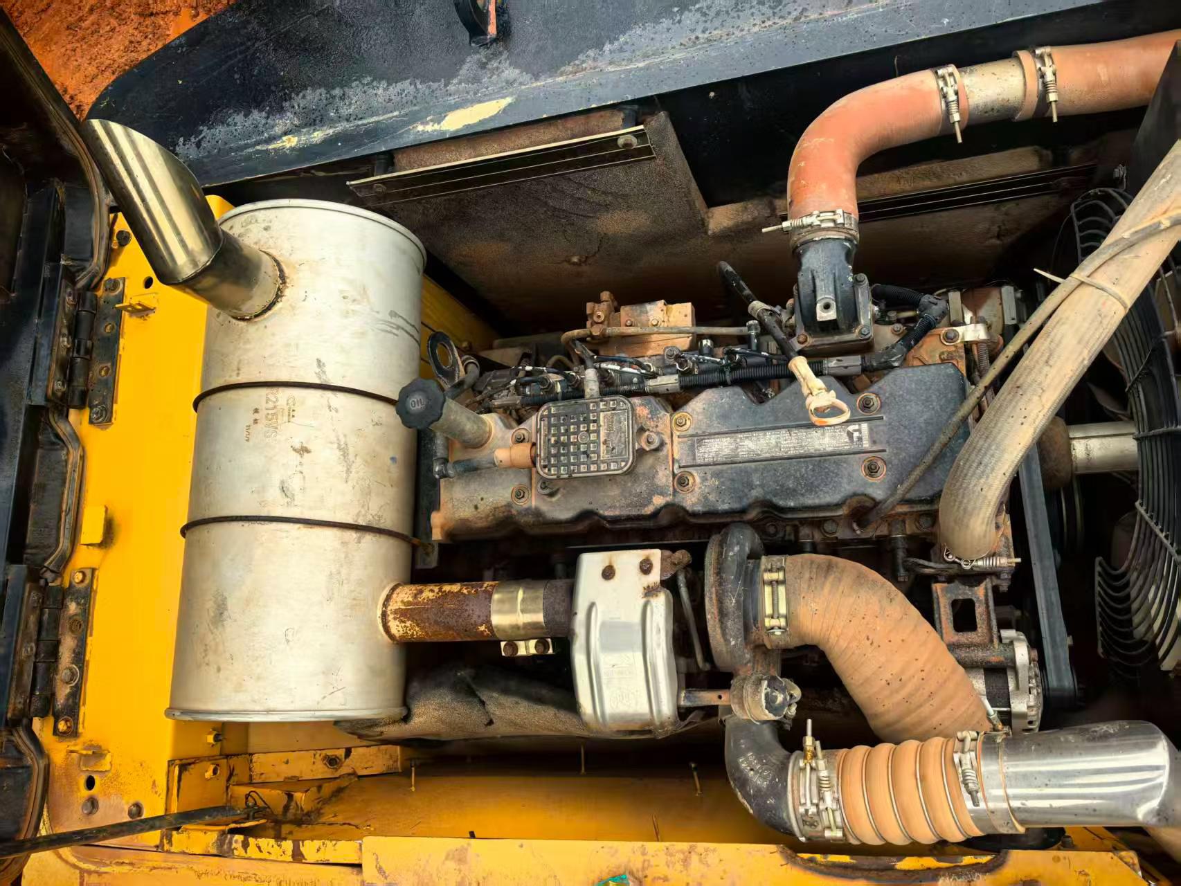 شراء حفارة Hyundai R215VS مستعملة / 3