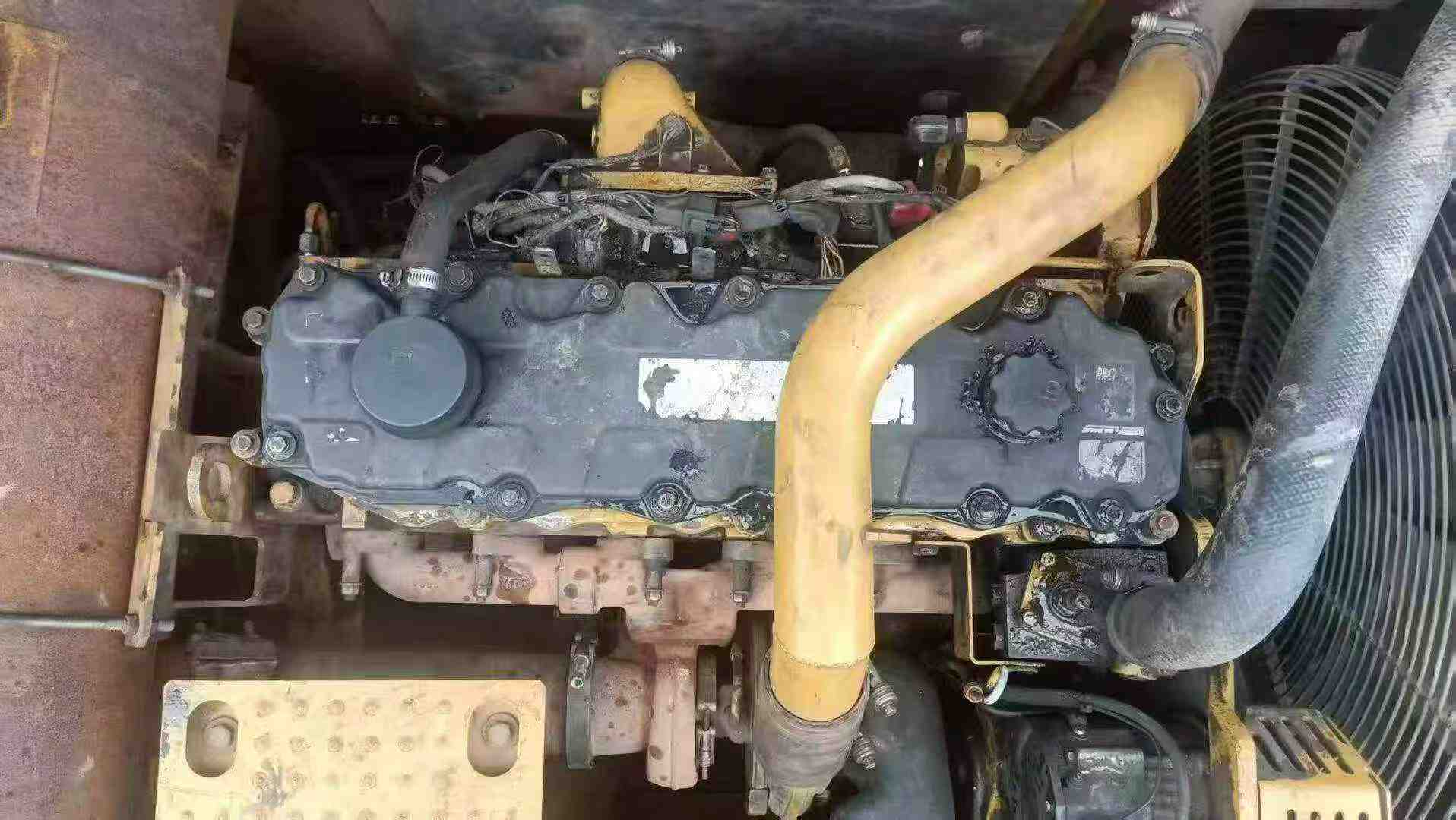 شراء حفارة Caterpillar 324D مستعملة / 5