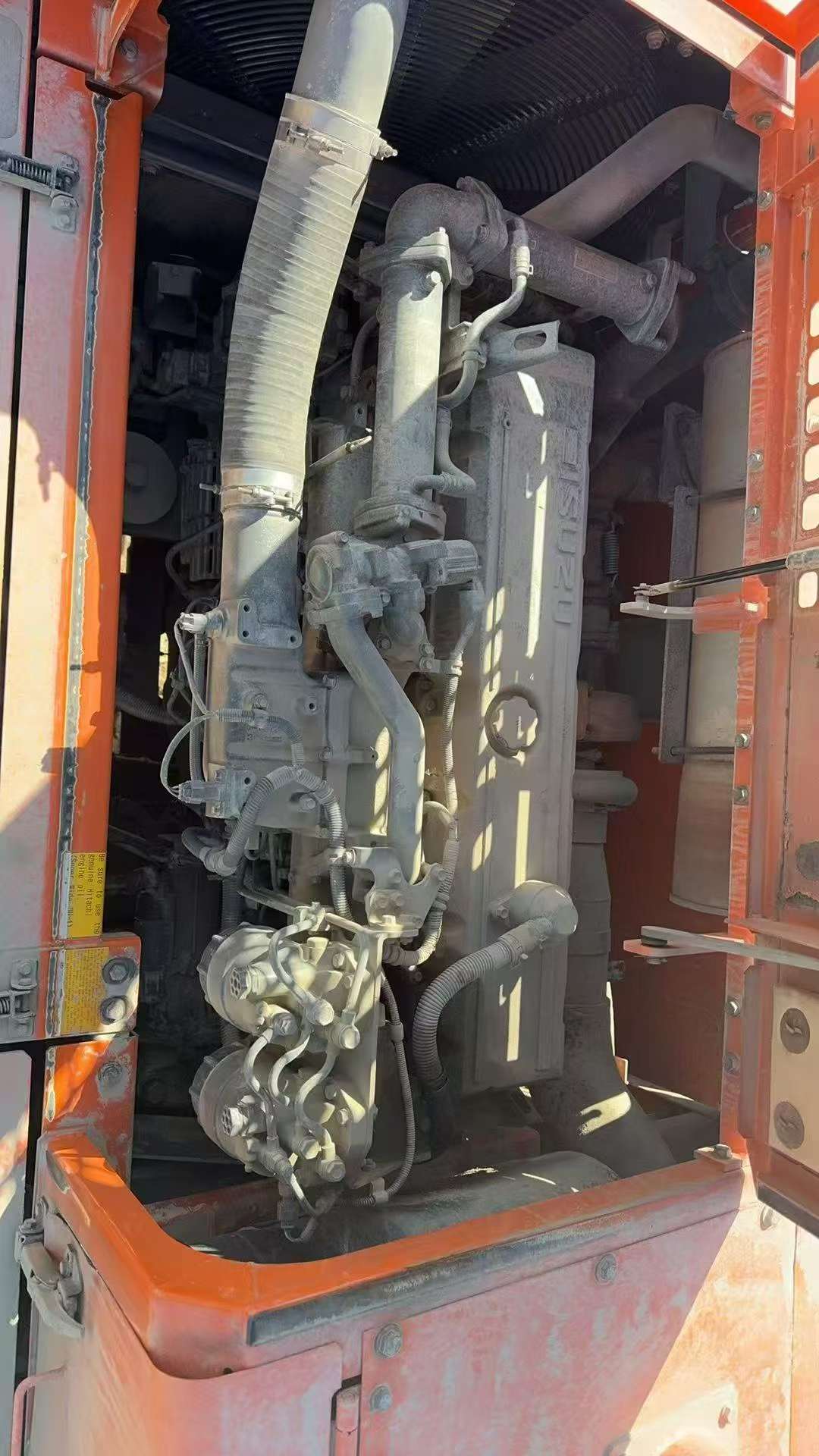 Compre Excavadora Hitachi ZX520LC Usada / 5