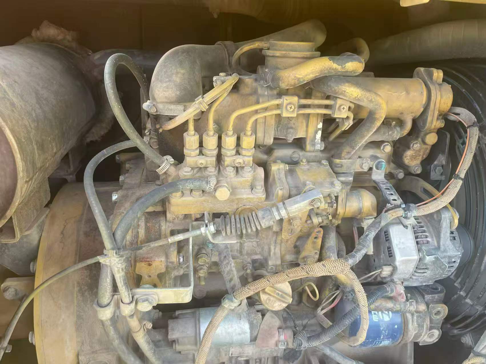 شراء حفارة Caterpillar 307B مستعملة / 7
