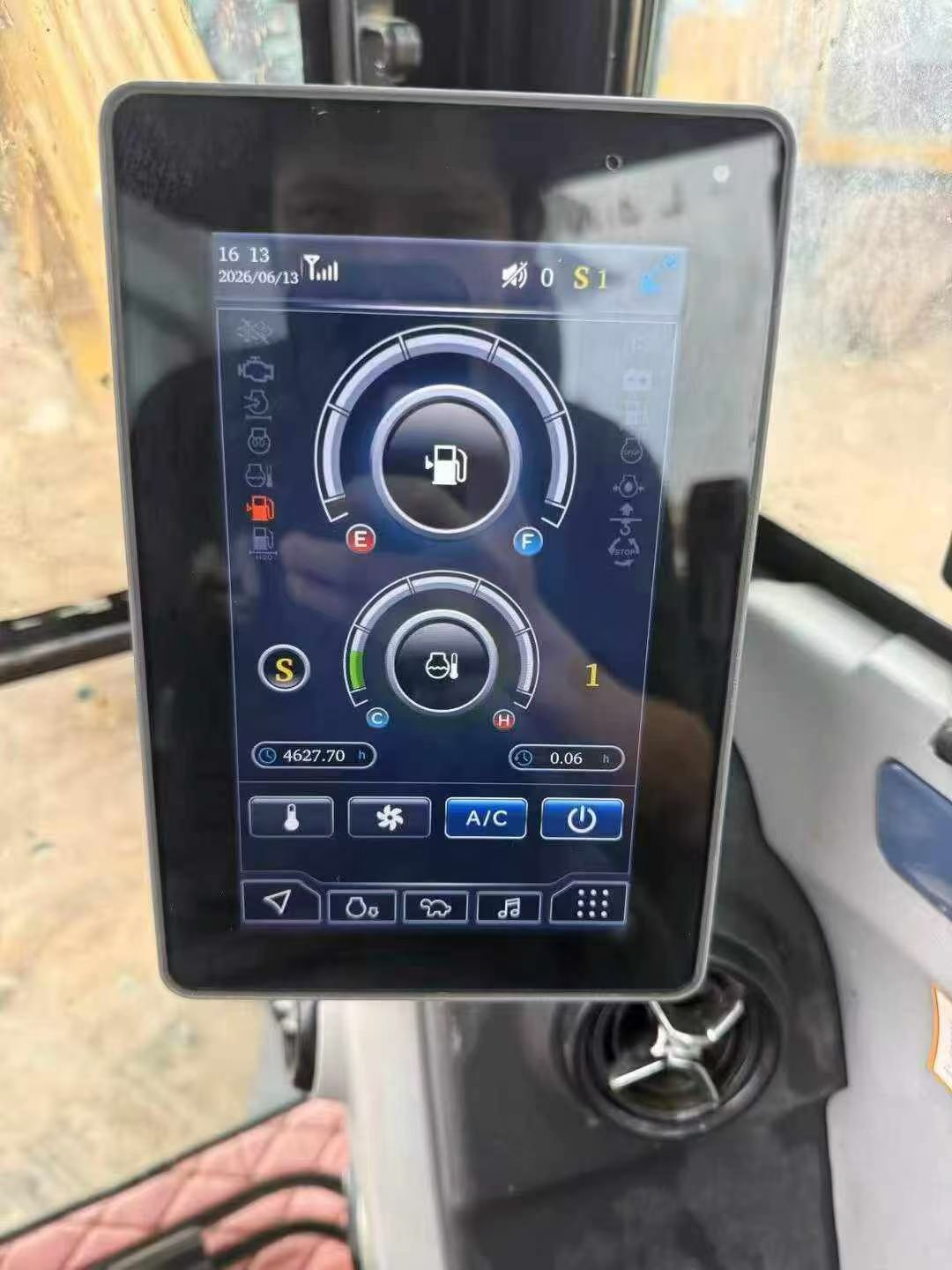 شراء حفارة Sany SY60 مستعملة / 5