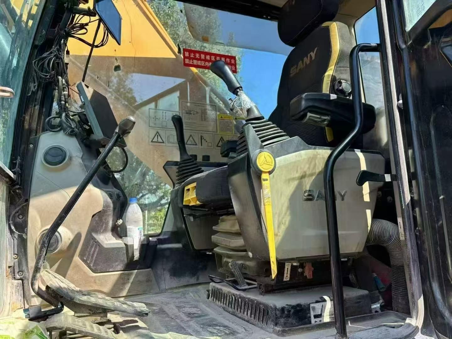 Buy Sany SY305H Used Excavator / 3 Buy Sany SY305H Used Excavator / 3