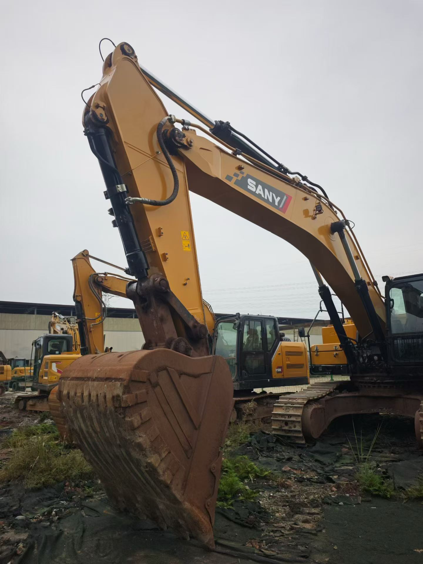 Купить Подержанный Экскаватор Sany SY375H / 3