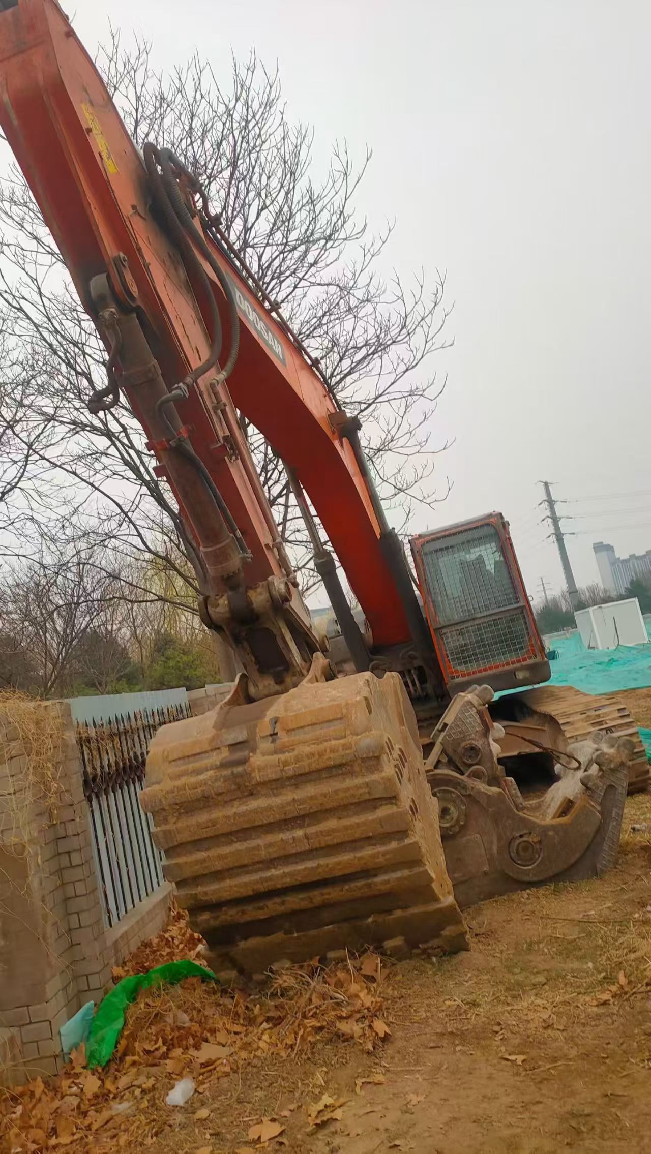 Compre Excavadora Doosan S300 Usada / 4