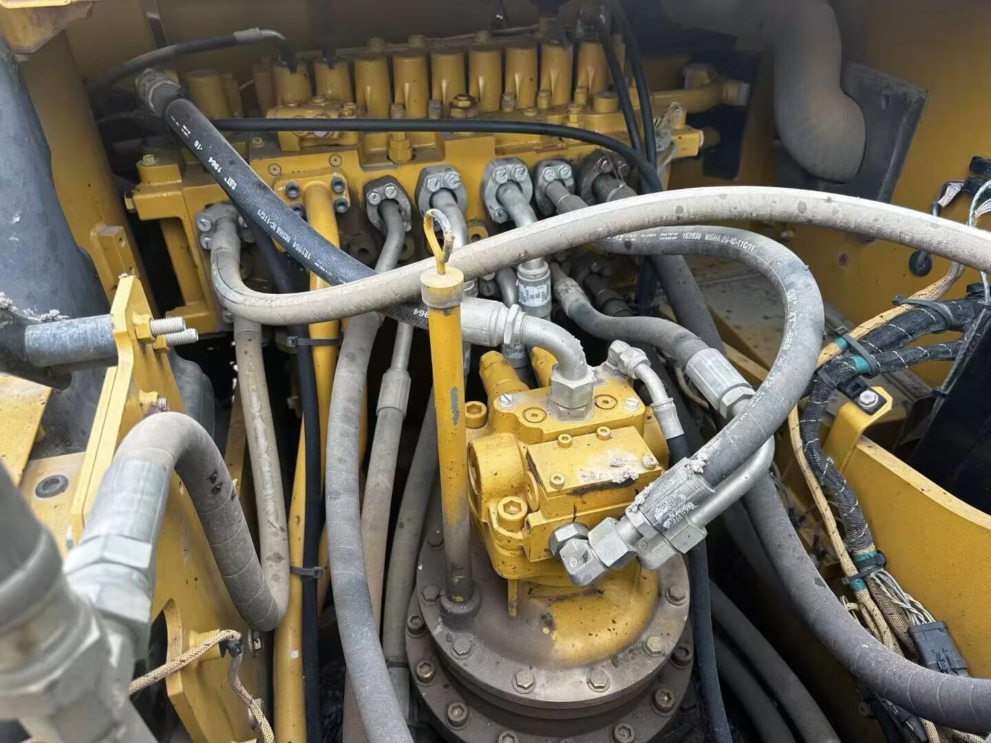 Compre Excavadora Caterpillar 320GC Usada / 5