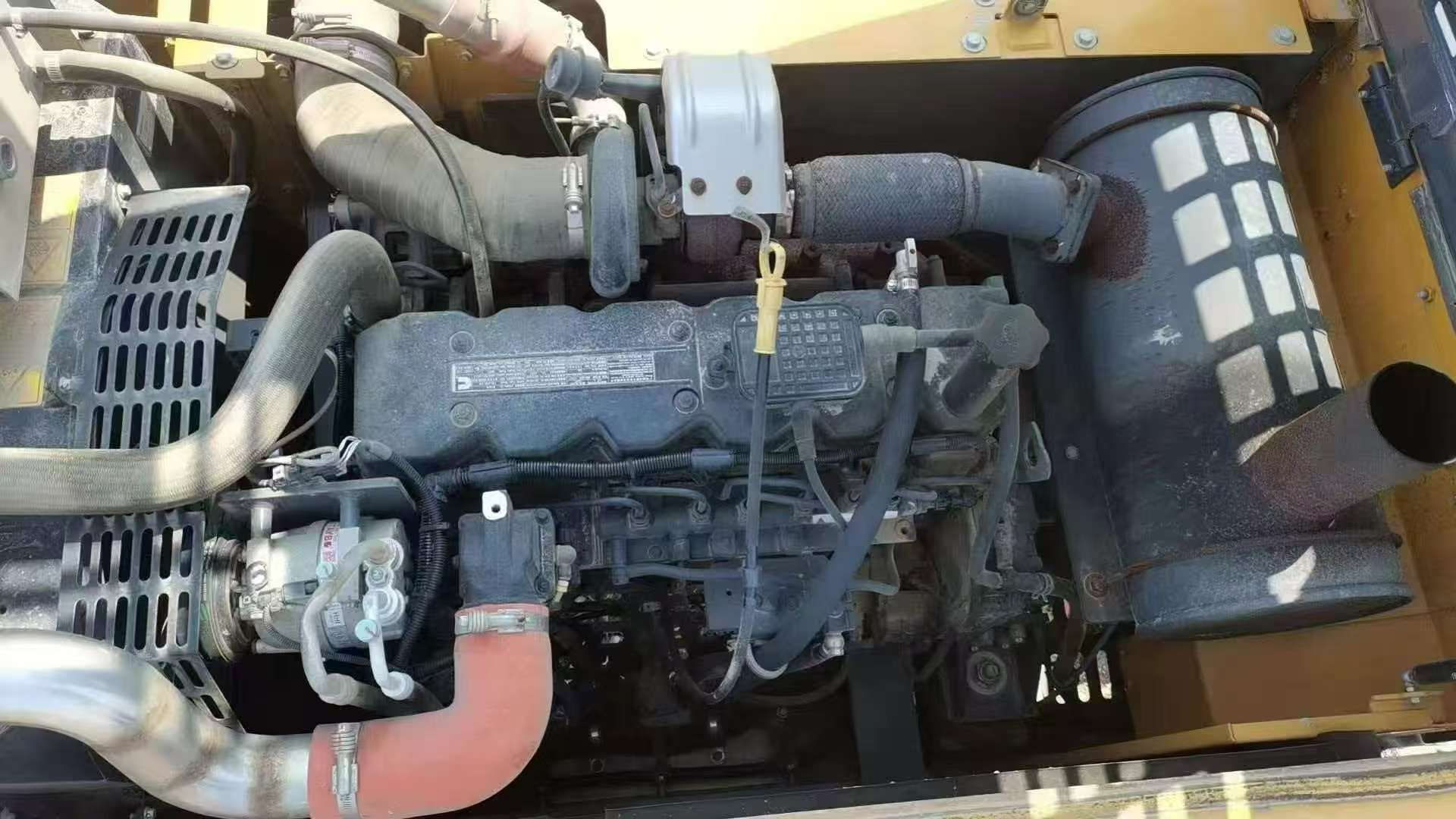 Compre Escavadeira XCMG XE245D Usada / 8
