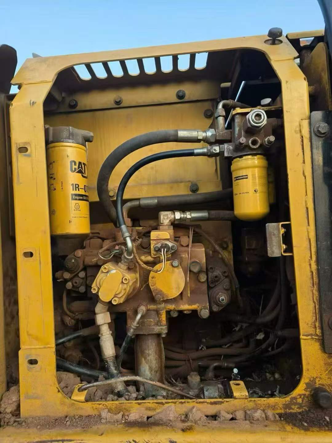 Compre Excavadora Caterpillar 313D Usada / 5