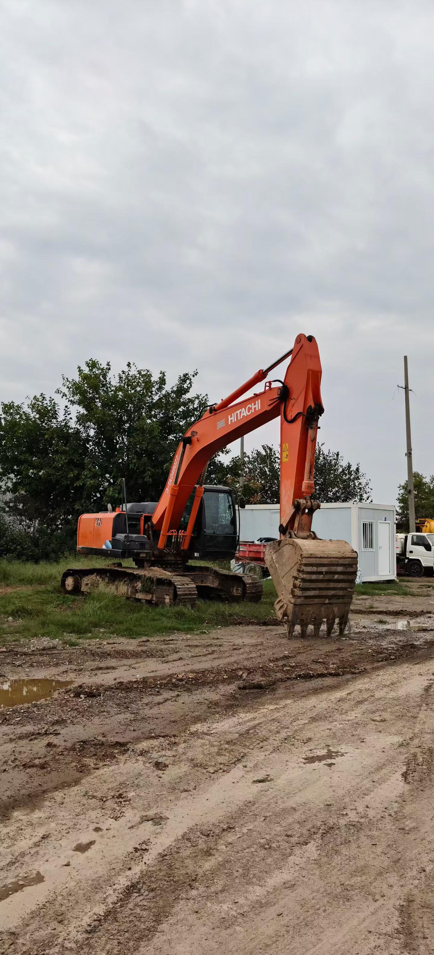 Buy Hitachi ZX240-5A Used Excavator Buy Hitachi ZX240-5A Used Excavator