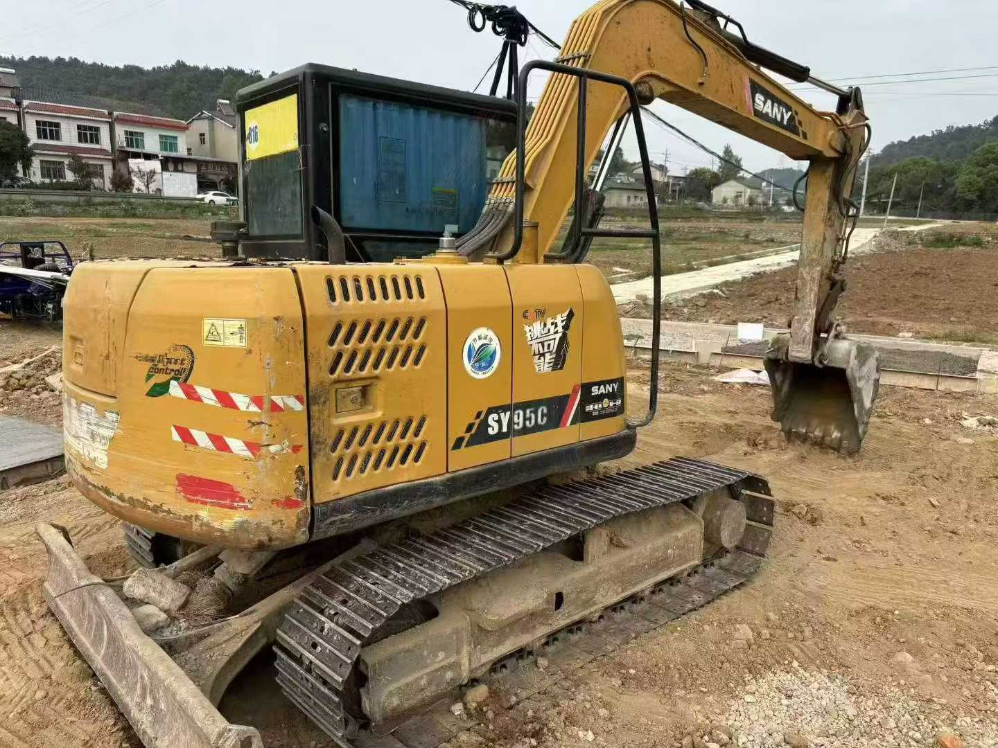 Купить Подержанный Экскаватор Sany SY75 / 3