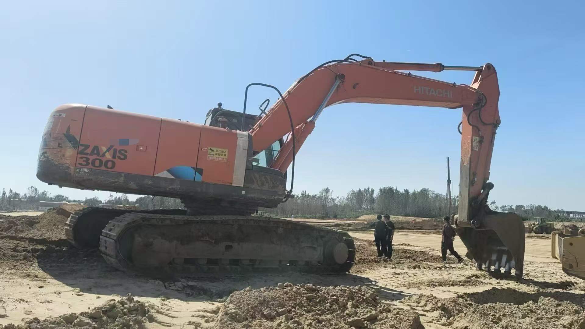 Compre Excavadora Hitachi ZX240 Usada / 3