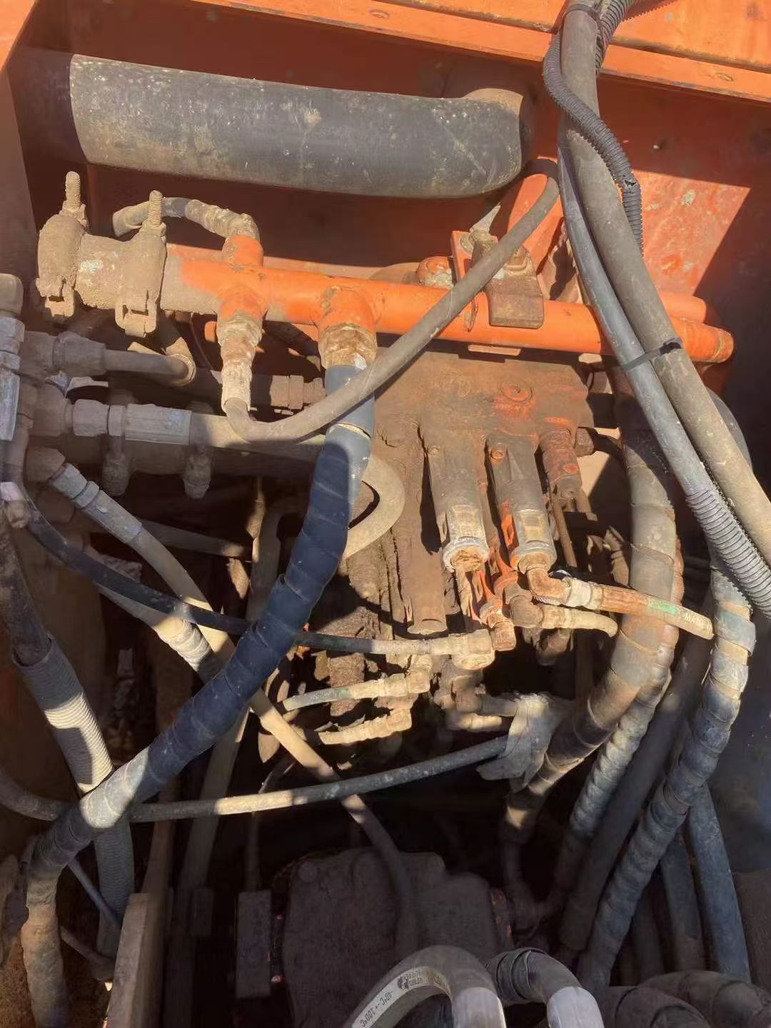 شراء حفارة Hitachi EX70 مستعملة / 8 شراء حفارة Hitachi EX70 مستعملة / 8