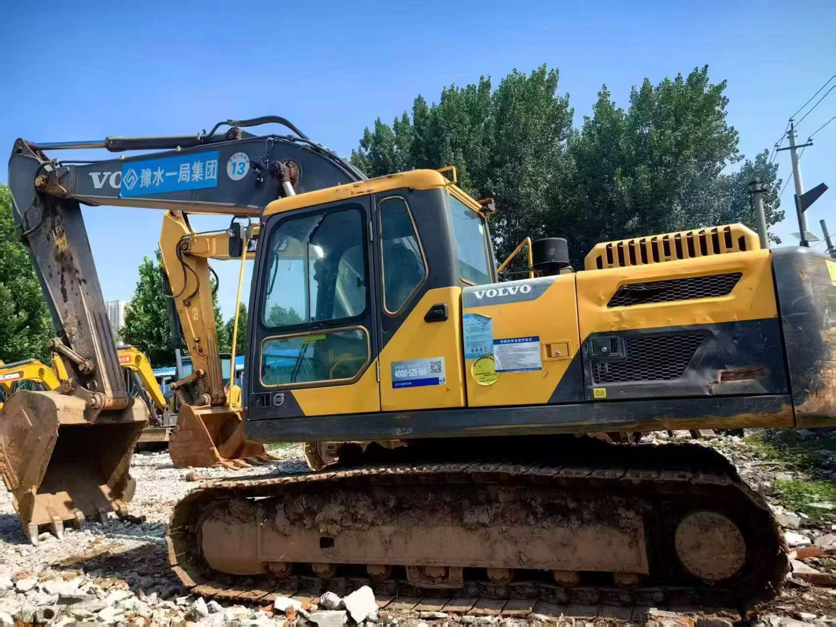Купить Подержанный Экскаватор Volvo L220E / 5