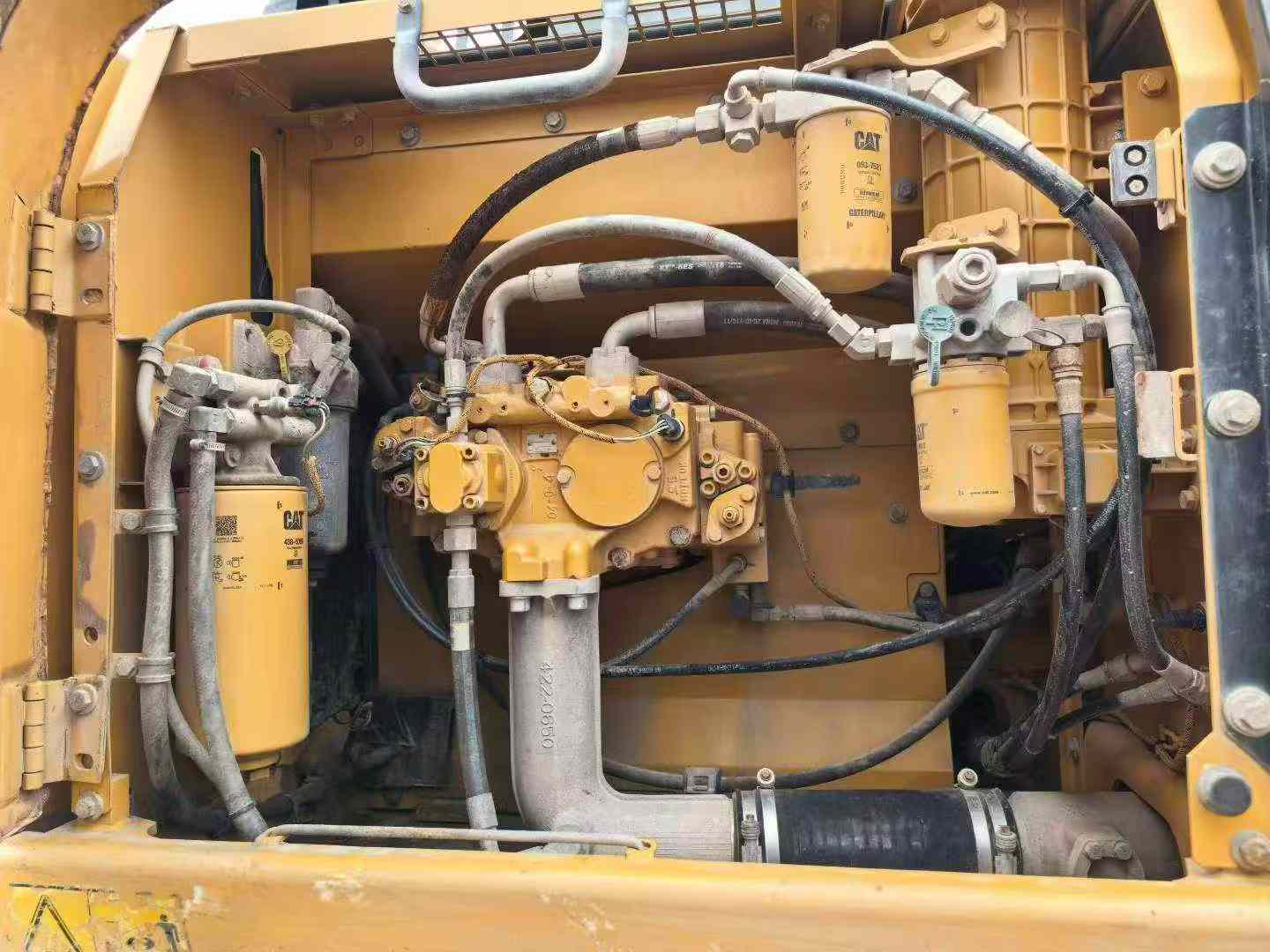 شراء Caterpillar 326DL مستعمل حفارة