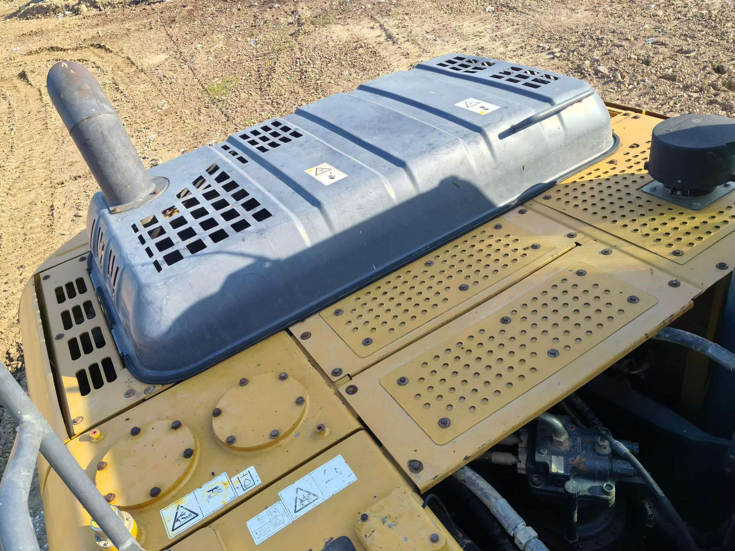 شراء حفارة XCMG XE205DA مستعملة / 6