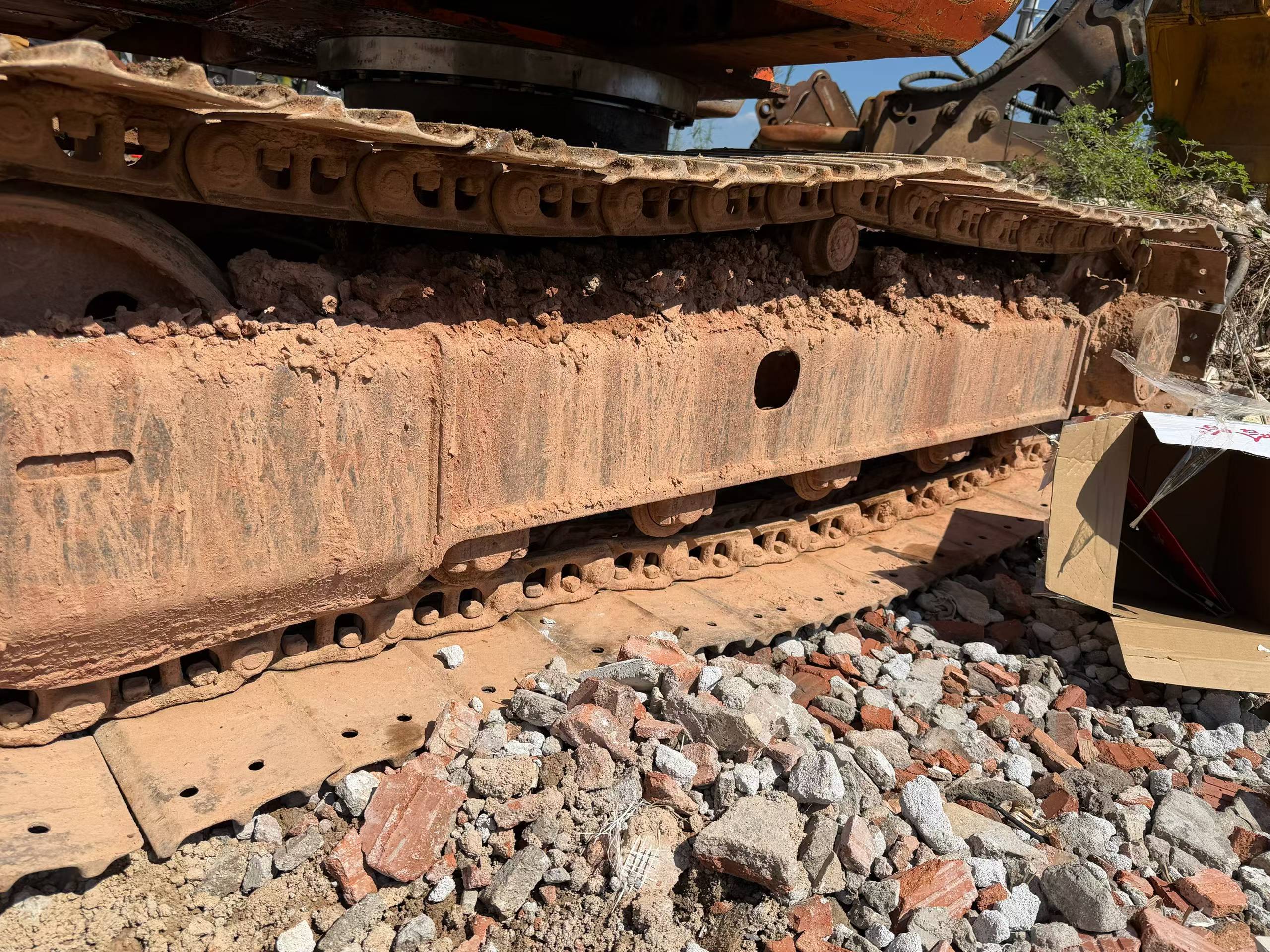 شراء حفارة Hitachi ZX70-6 مستعملة / 4