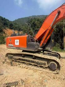 Buy Hitachi ZX200C-6A Used Excavator / 9 Buy Hitachi ZX200C-6A Used Excavator / 9