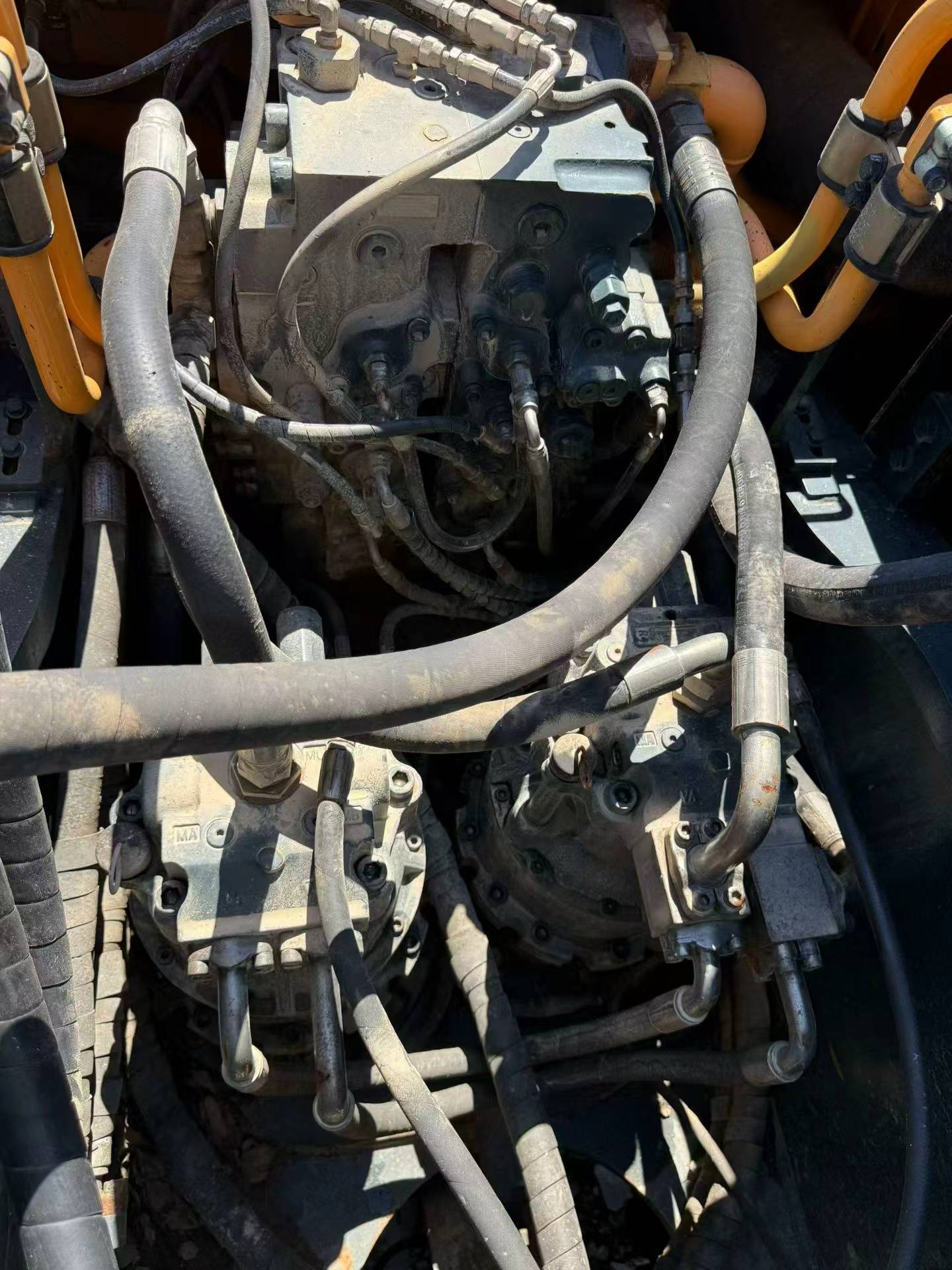 شراء حفارة Hyundai R485LVS مستعملة / 3