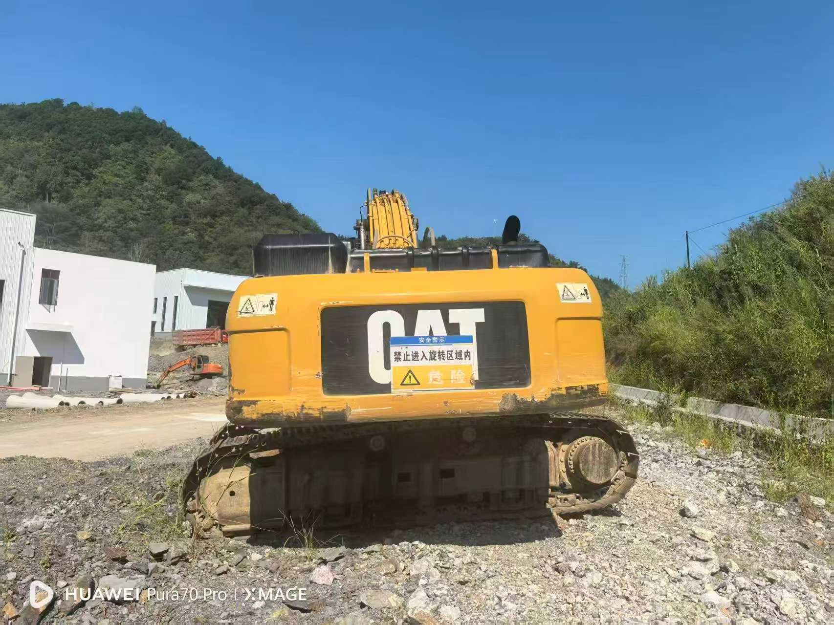 شراء حفارة Caterpillar 336E مستعملة / 2