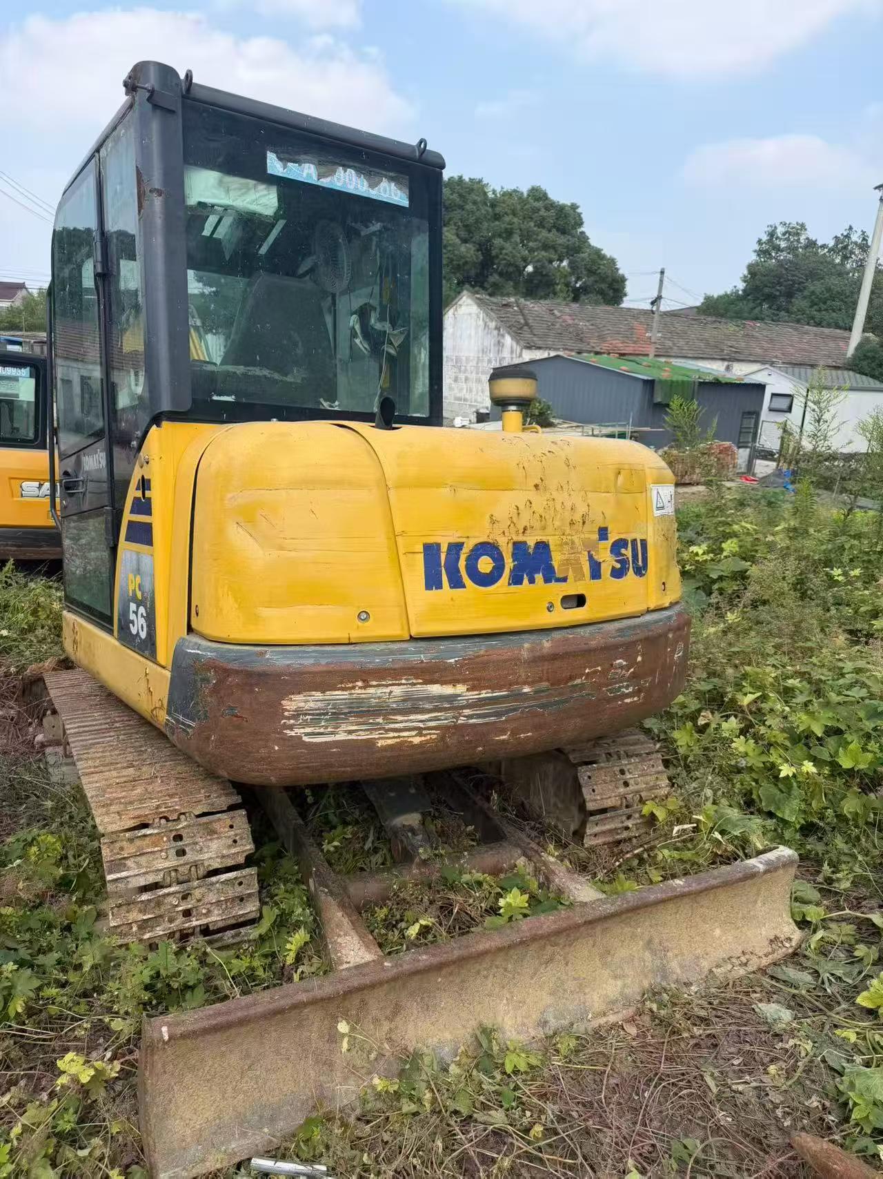 Купить Komatsu PC56-7 Подержанный Экскаватор