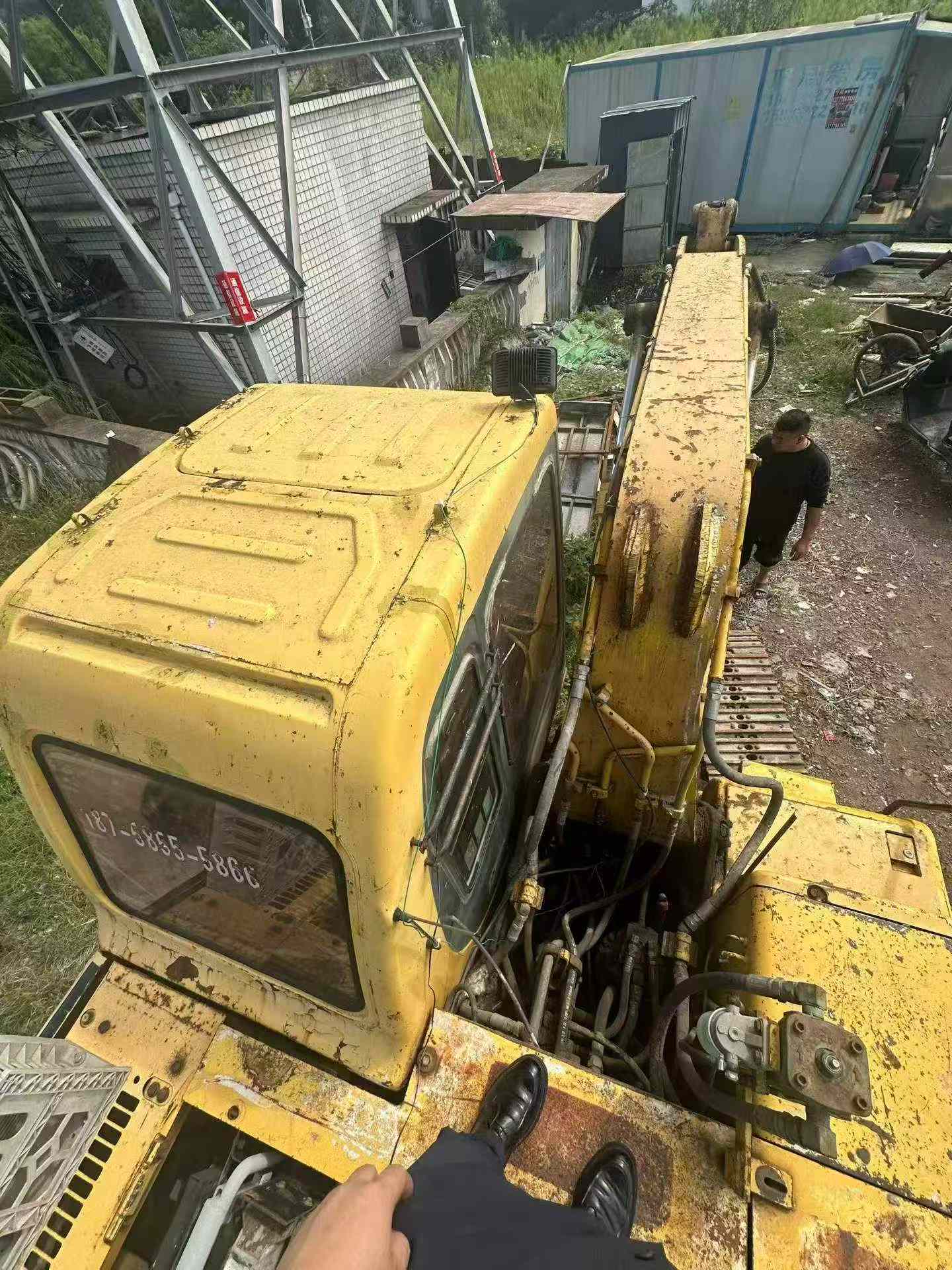 Купить Komatsu PC100-6 Подержанный Экскаватор