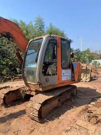 شراء حفارة Hitachi EX70 مستعملة / 4 شراء حفارة Hitachi EX70 مستعملة / 4