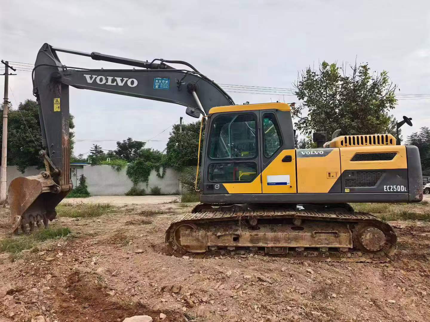 Купить Volvo EC220D Подержанный Экскаватор
