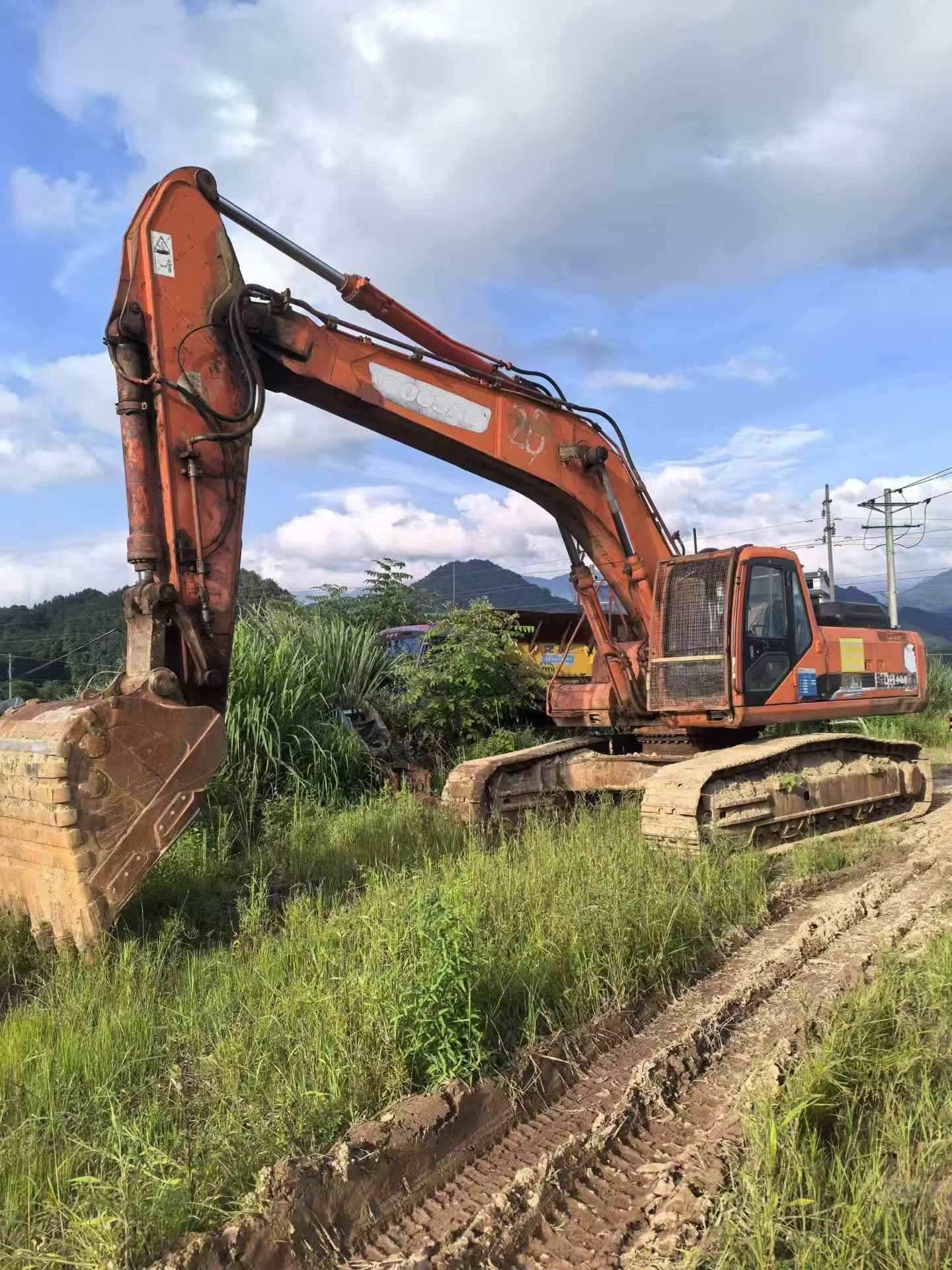 Comprar Doosan DH370 Usado Escavadeira