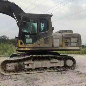 Купить Подержанный Экскаватор Komatsu PC210 / 4 Купить Подержанный Экскаватор Komatsu PC210 / 4