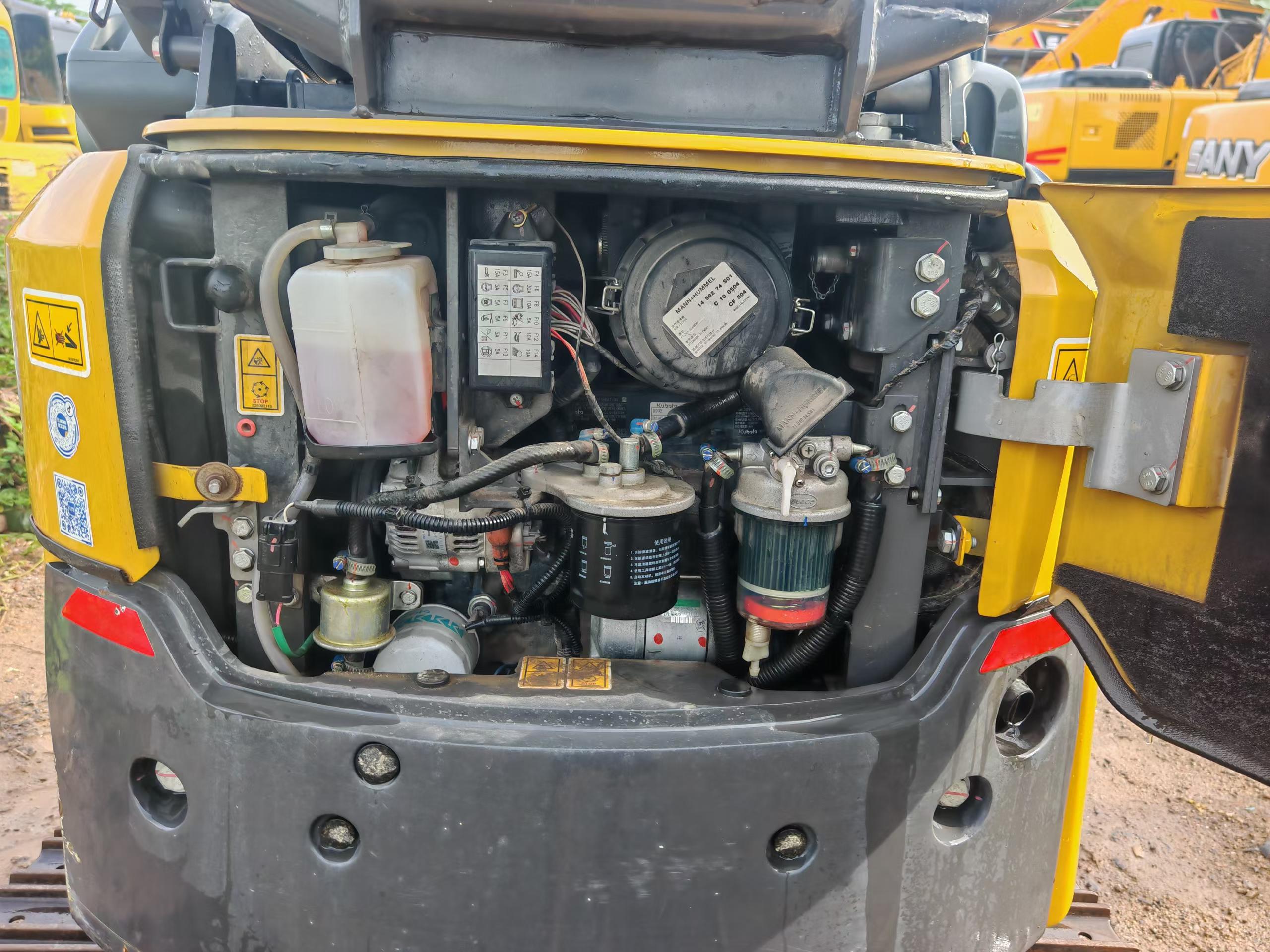 Купить Подержанный Экскаватор XCMG XE17U / 6