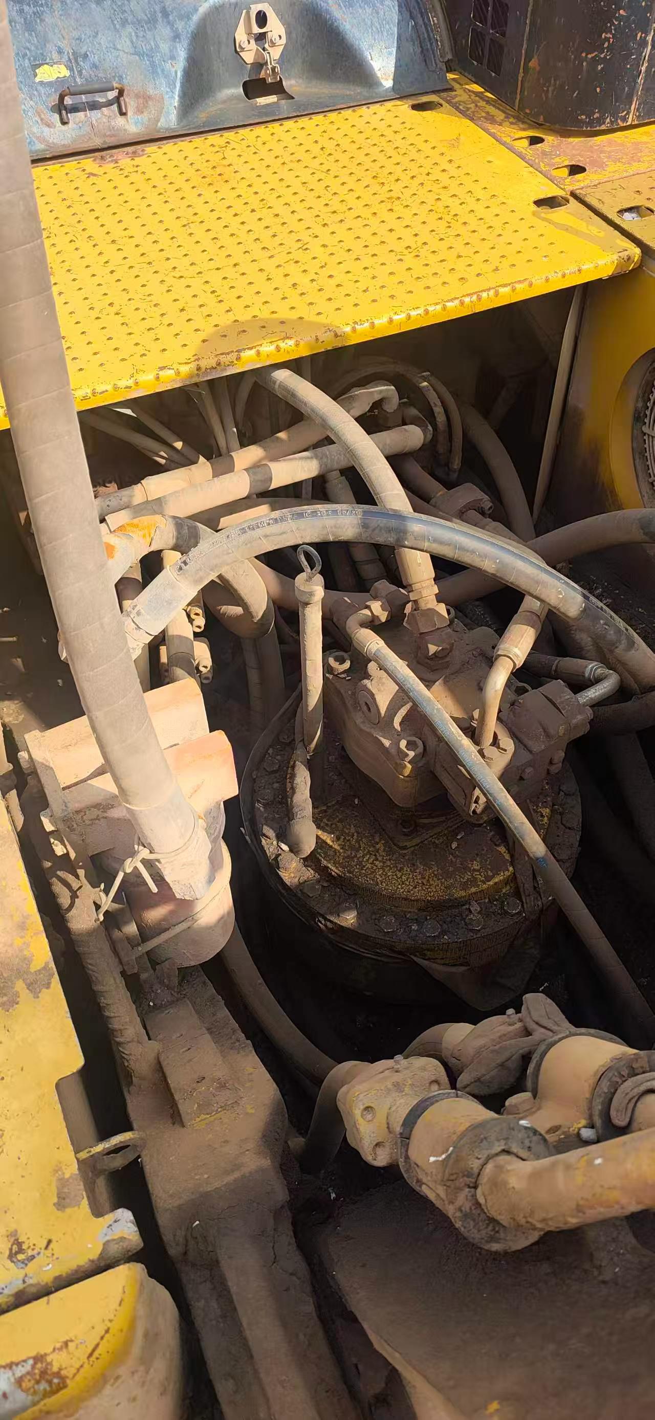شراء حفارة Caterpillar 336E مستعملة / 5