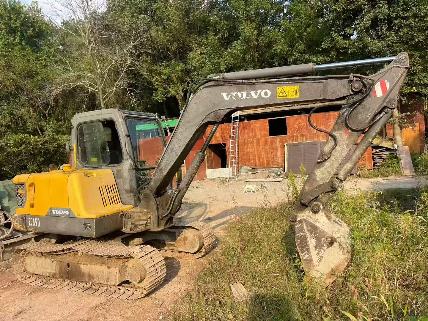 Compre Excavadora Volvo EC55D Usada / 4