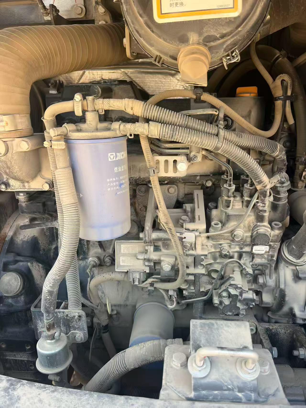 شراء حفارة XCMG XE60 مستعملة / 8