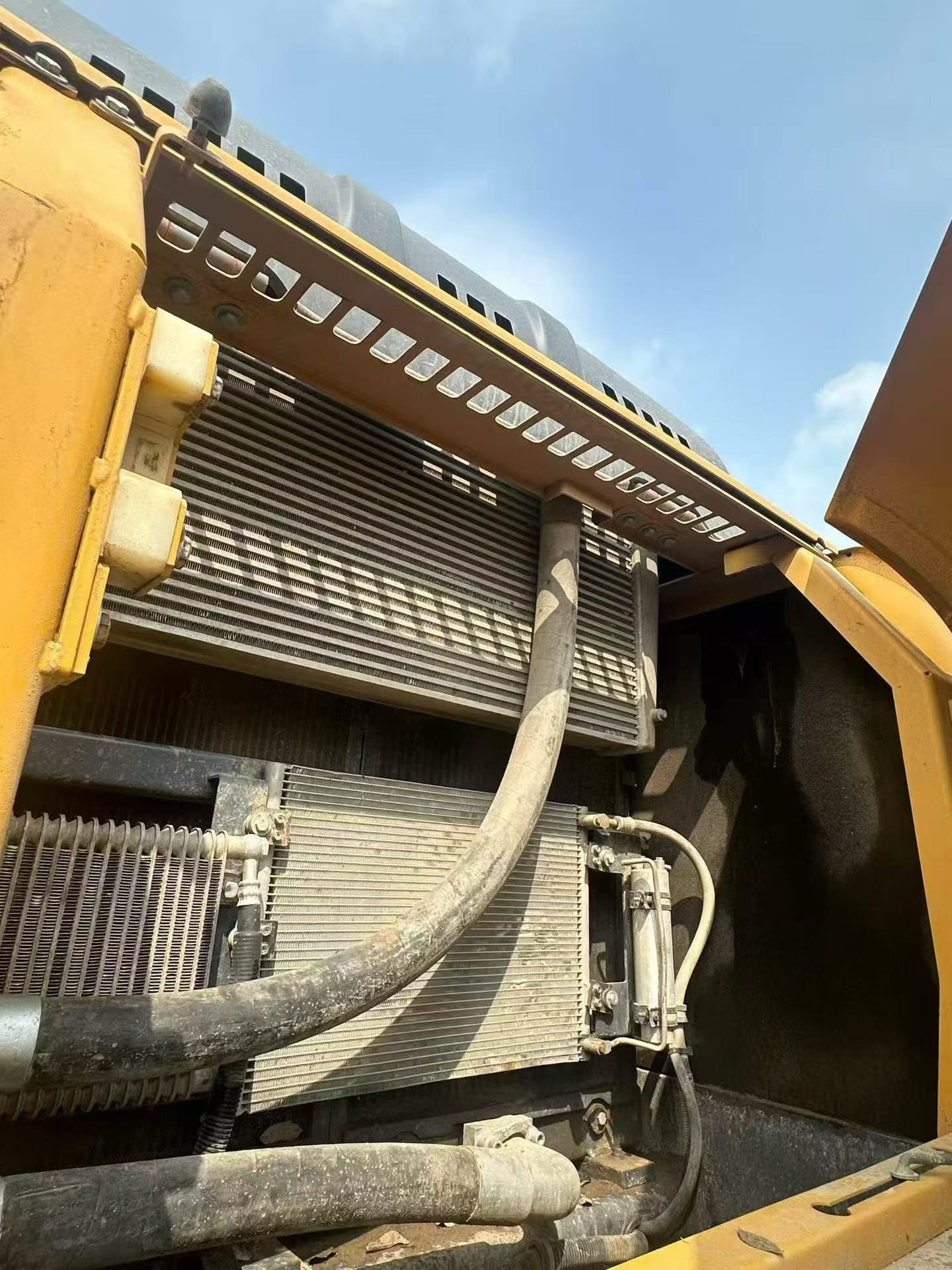 شراء حفارة XCMG XE380K مستعملة / 7