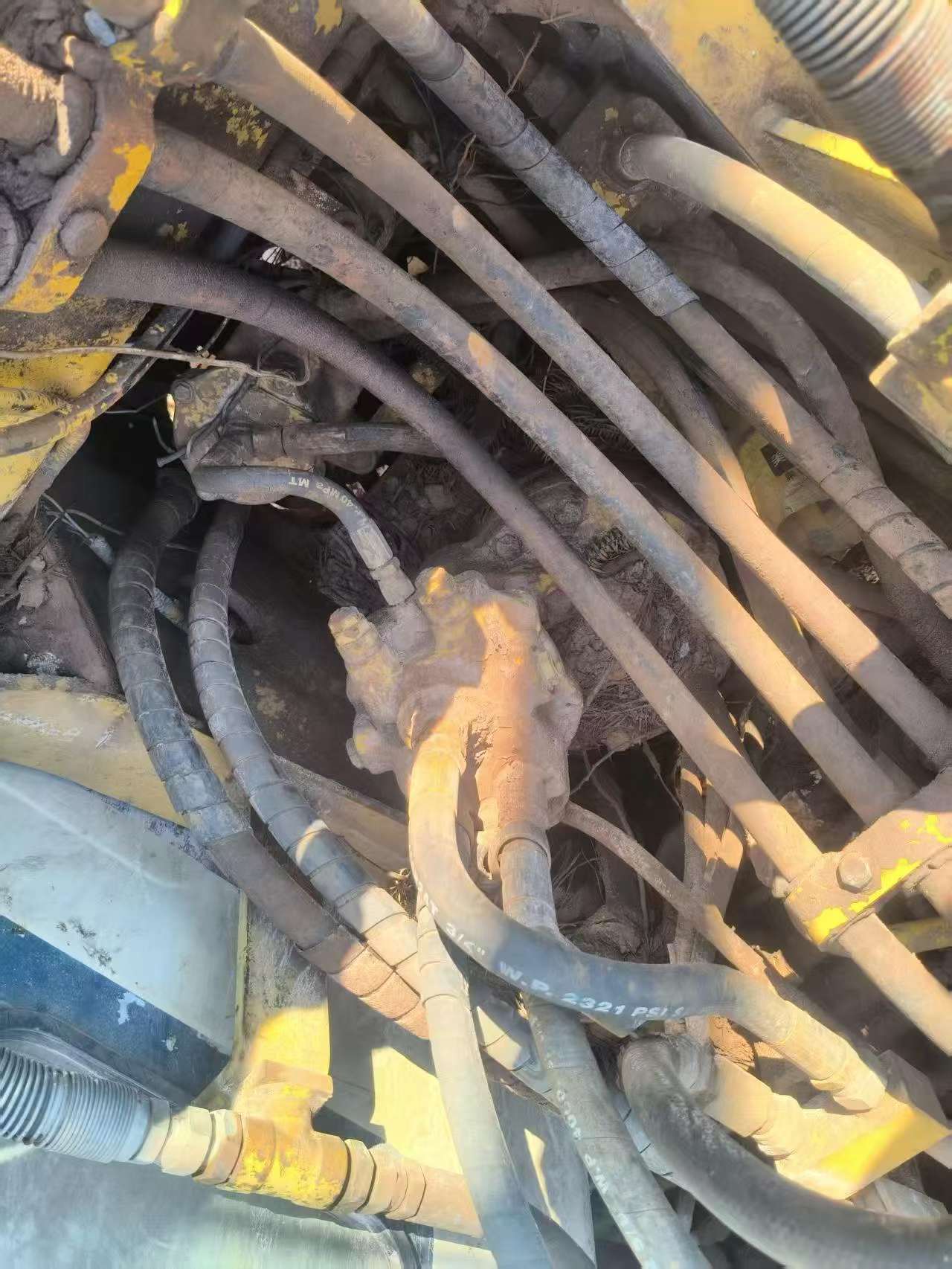 شراء حفارة Komatsu PC120-5 مستعملة / 3