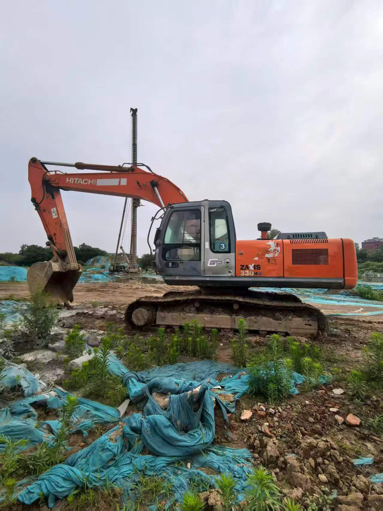 شراء Hitachi EX250-5 مستعمل حفارة