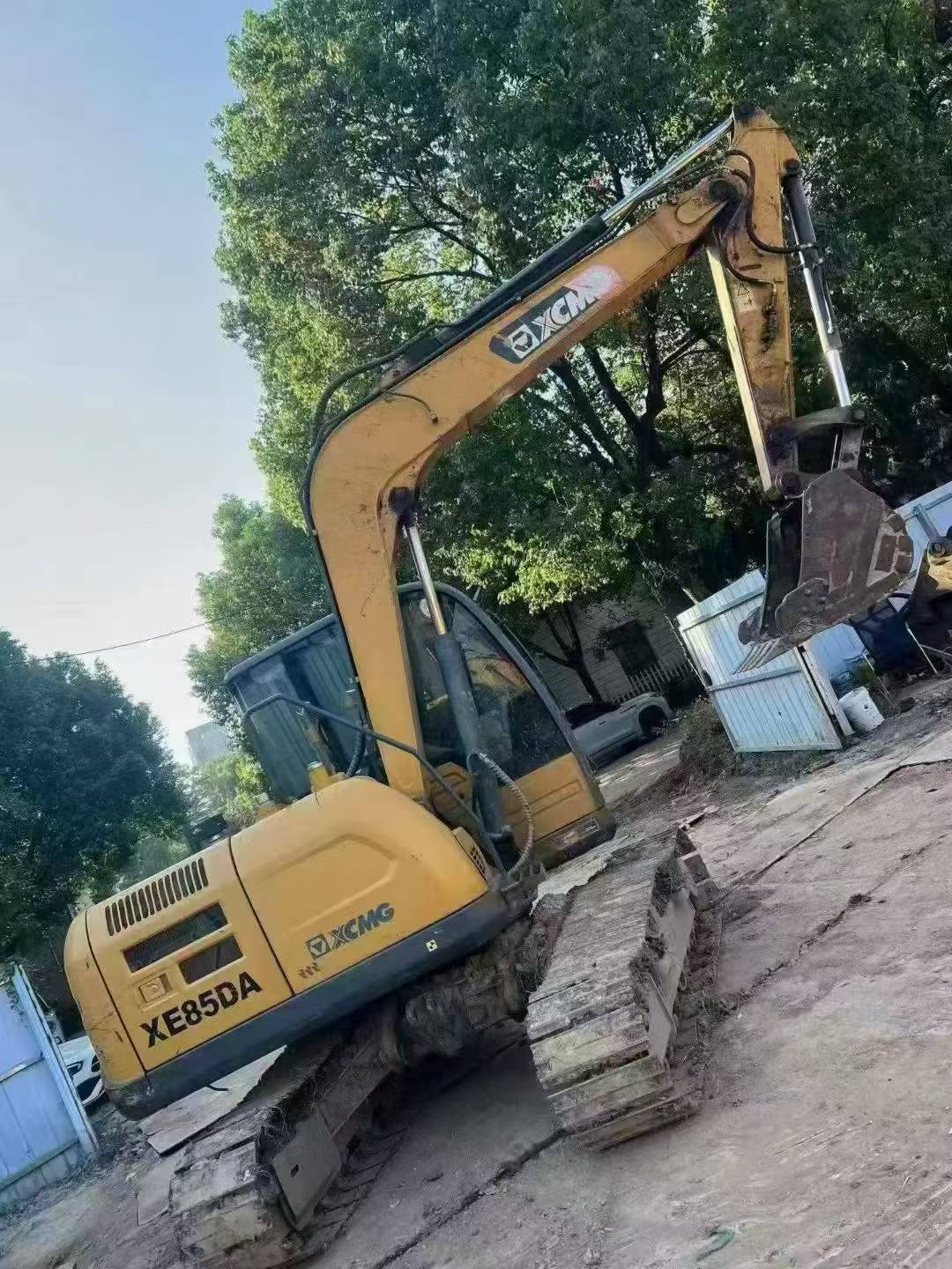 شراء حفارة XCMG XE75C مستعملة / 3