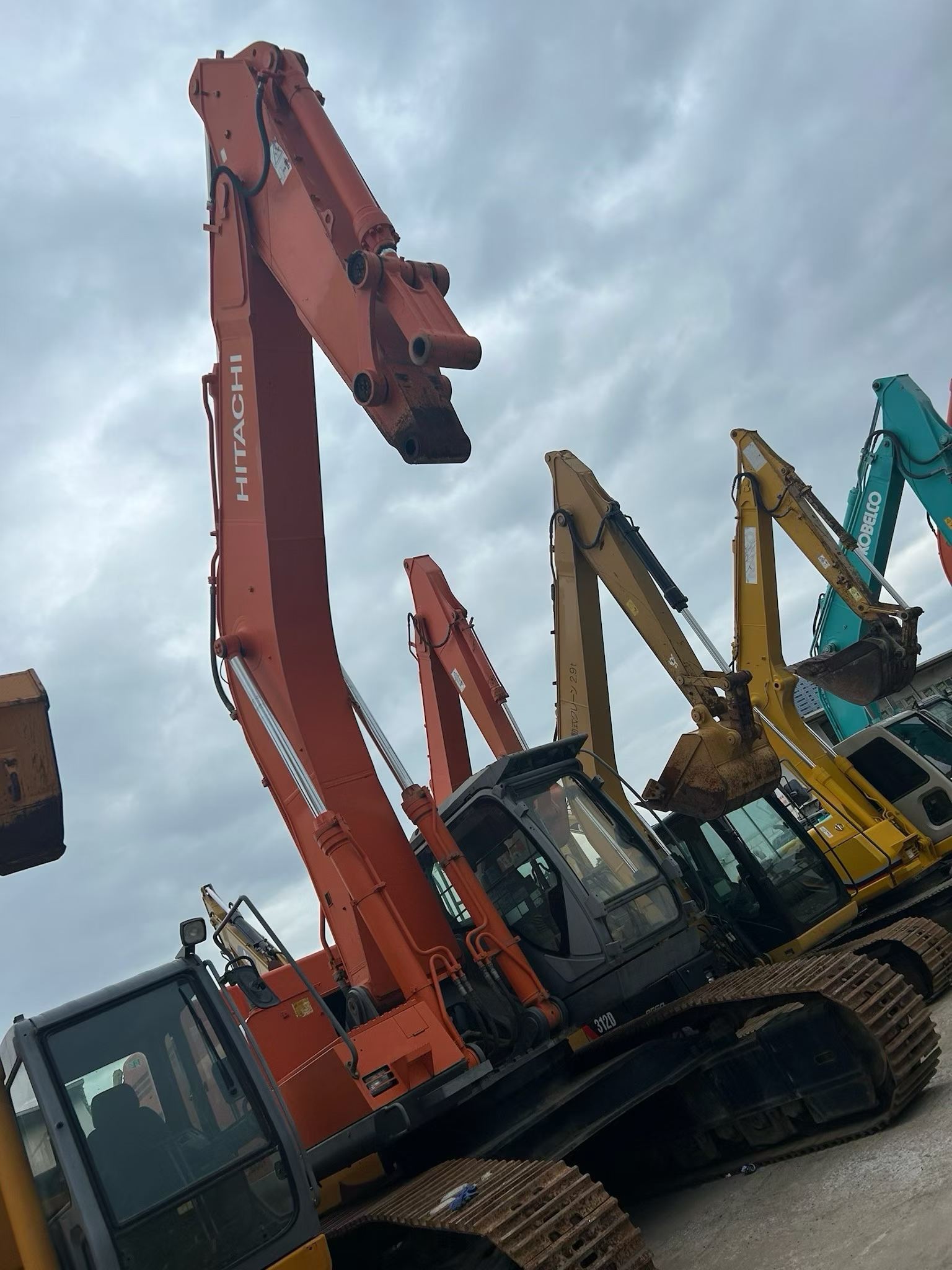 Comprar Hitachi ZX470LCH-3 Usado Escavadeira