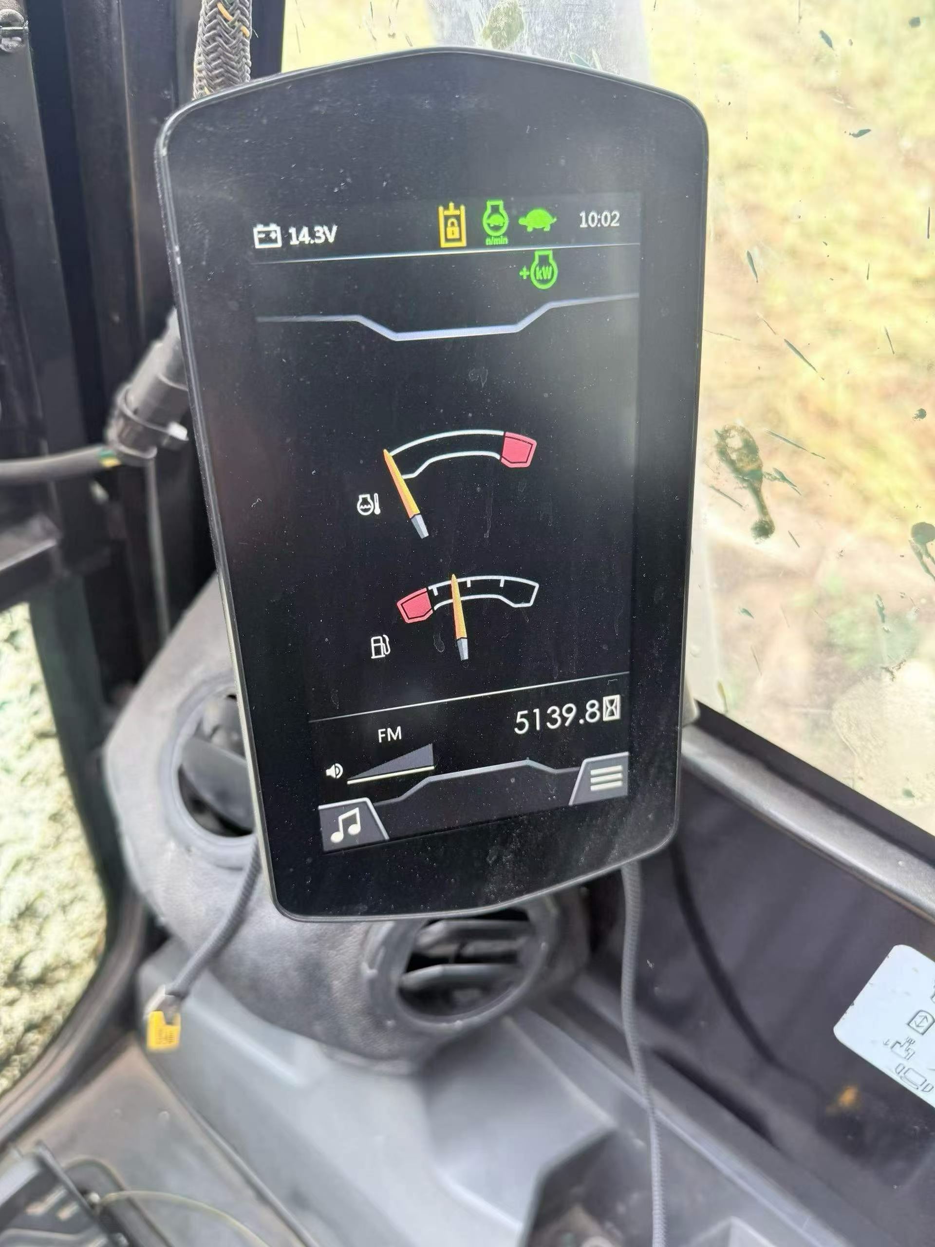 شراء حفارة Caterpillar 307B مستعملة / 5