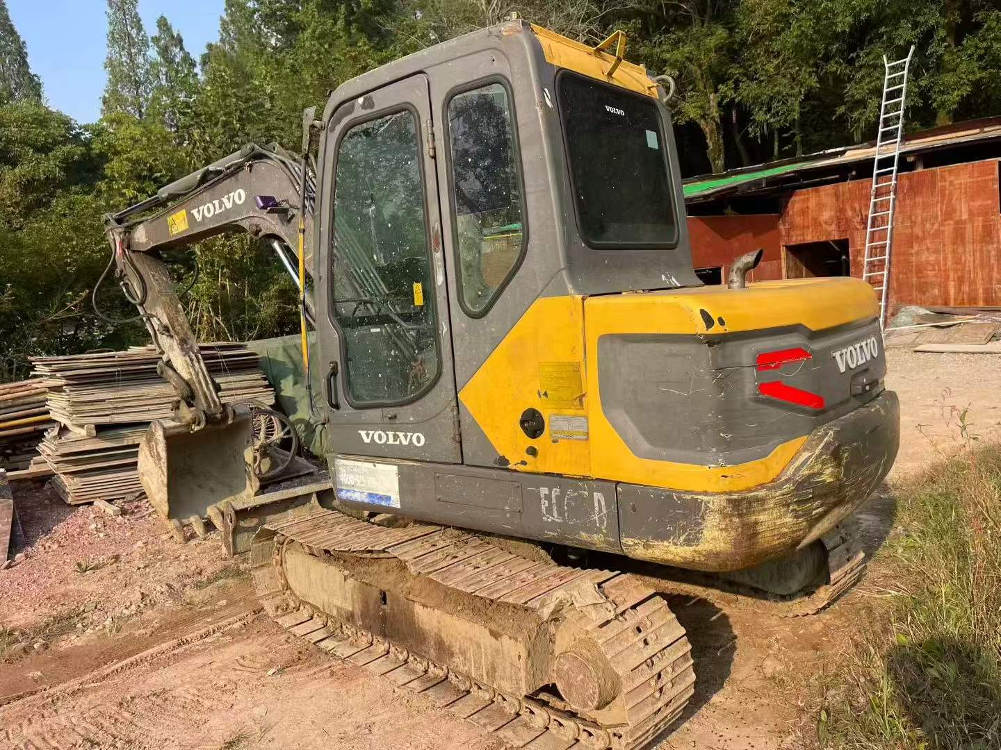 Compre Excavadora Volvo EC55D Usada / 2