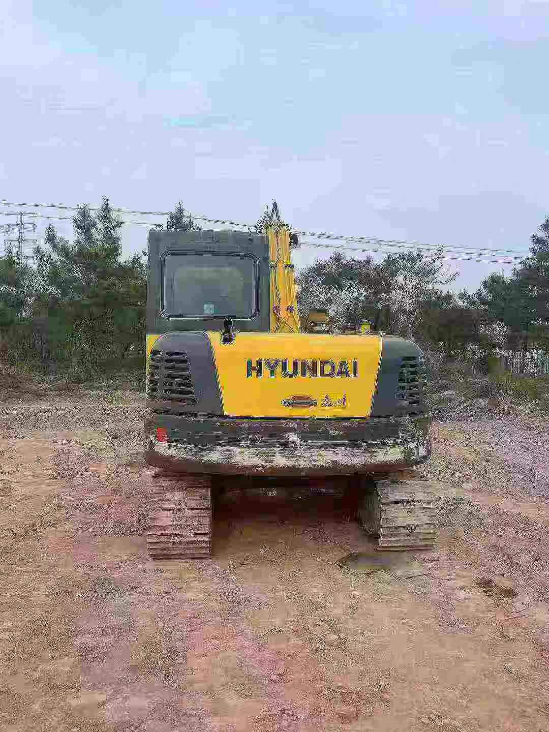 شراء حفارة Hyundai R80G مستعملة / 4