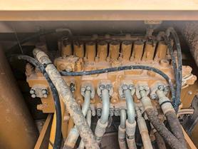 Buy Caterpillar 323 Used Excavator / 3 Buy Caterpillar 323 Used Excavator / 3