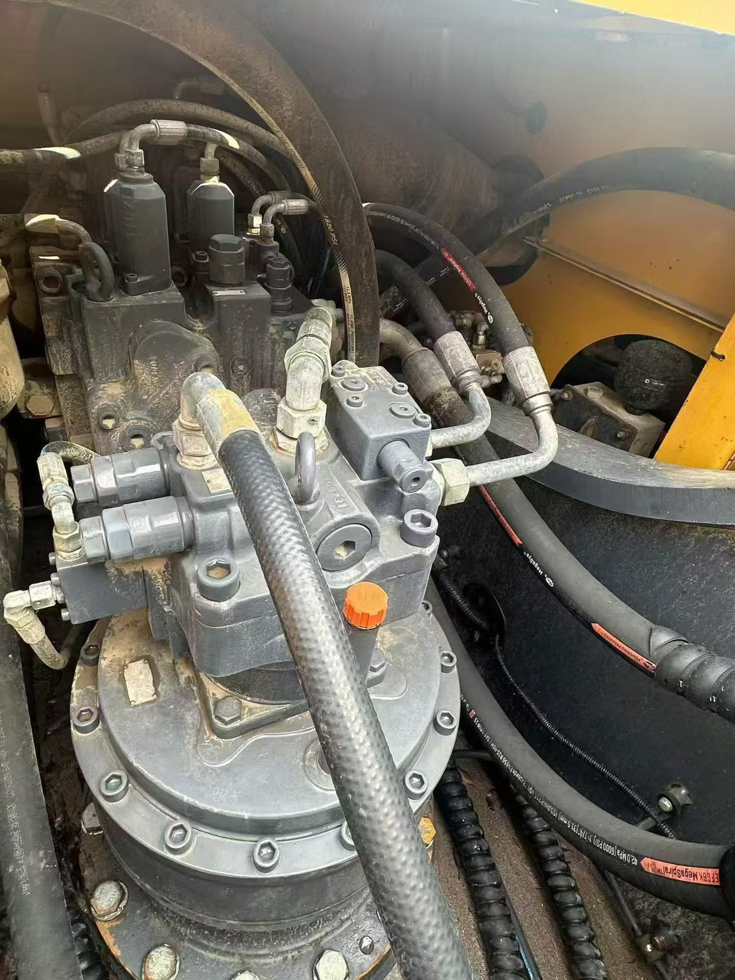 شراء حفارة XCMG XE380K مستعملة / 8