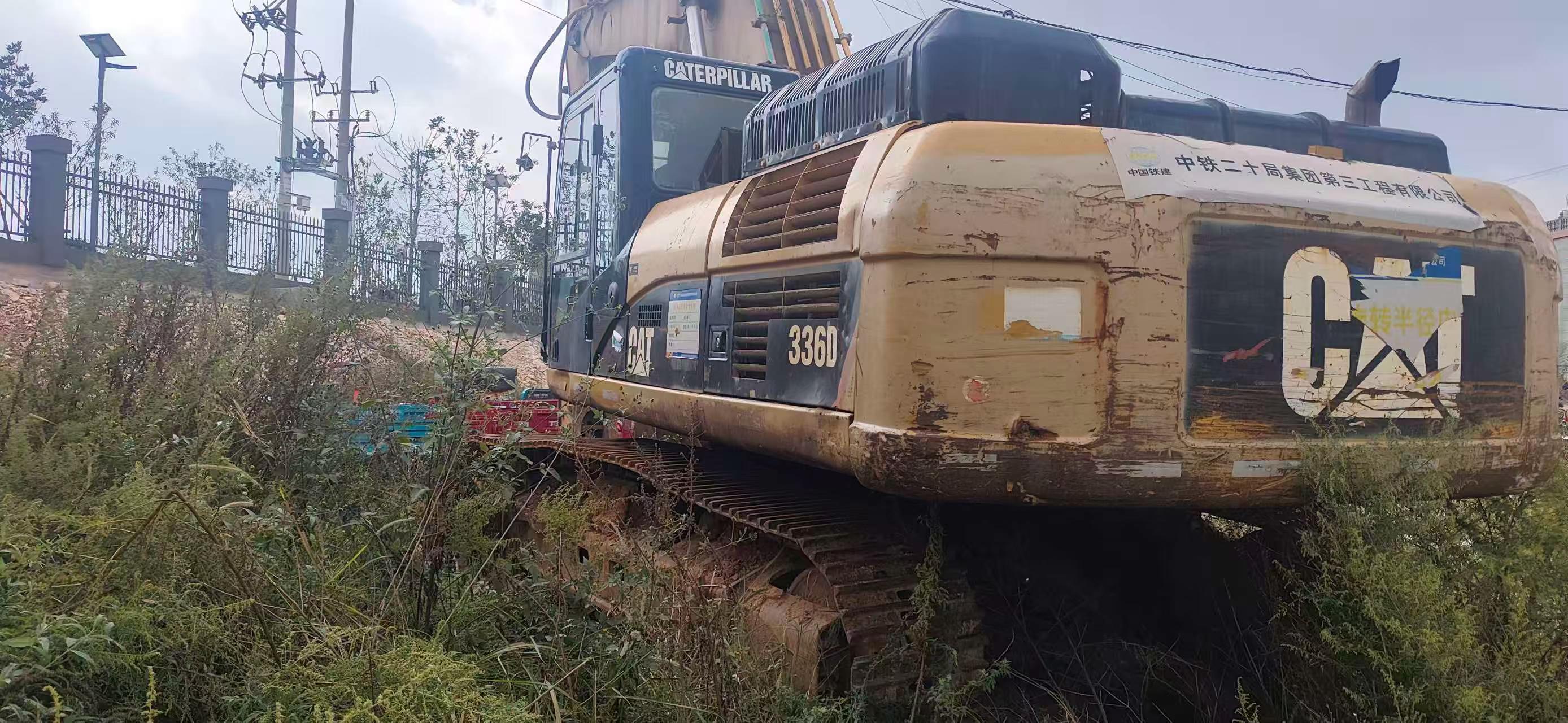 شراء حفارة Caterpillar 336E مستعملة / 3