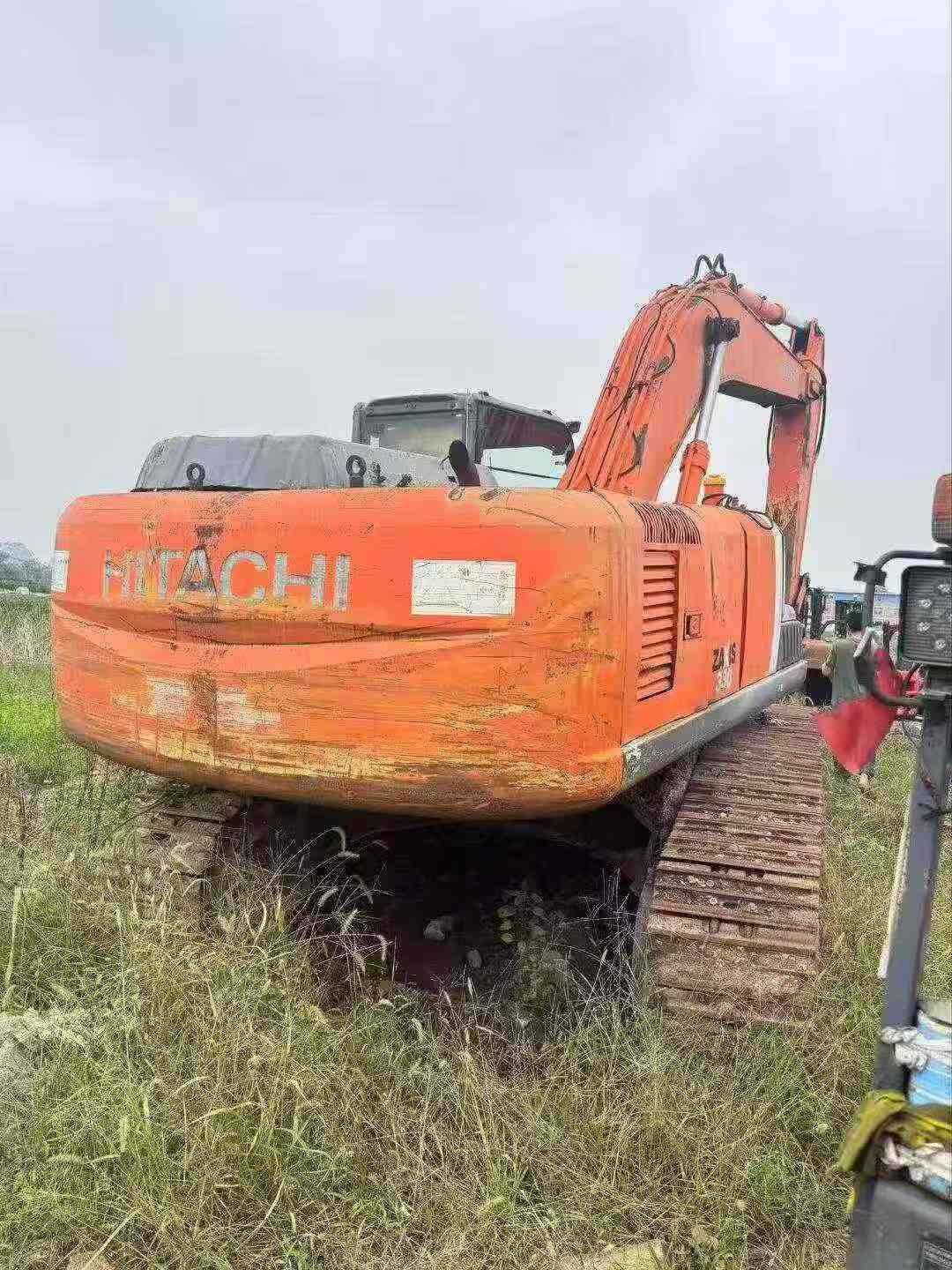 Compre Escavadeira Hitachi EX270 Usada / 2
