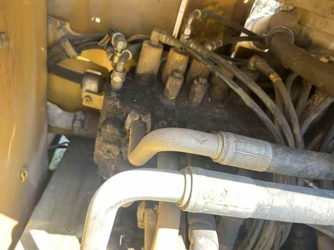 Acheter Pelle Caterpillar 330B d'occasion / 4 Acheter Pelle Caterpillar 330B d'occasion / 4