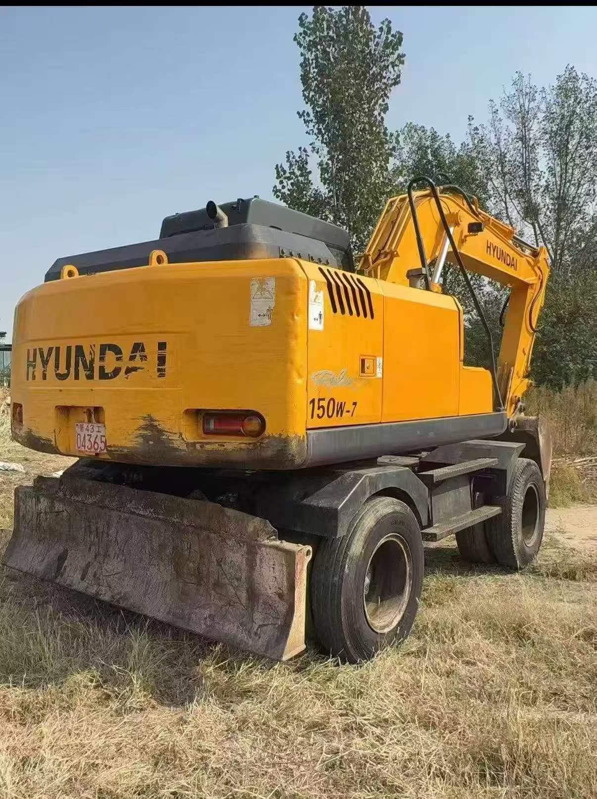 شراء حفارة Hyundai R150-7 مستعملة / 4