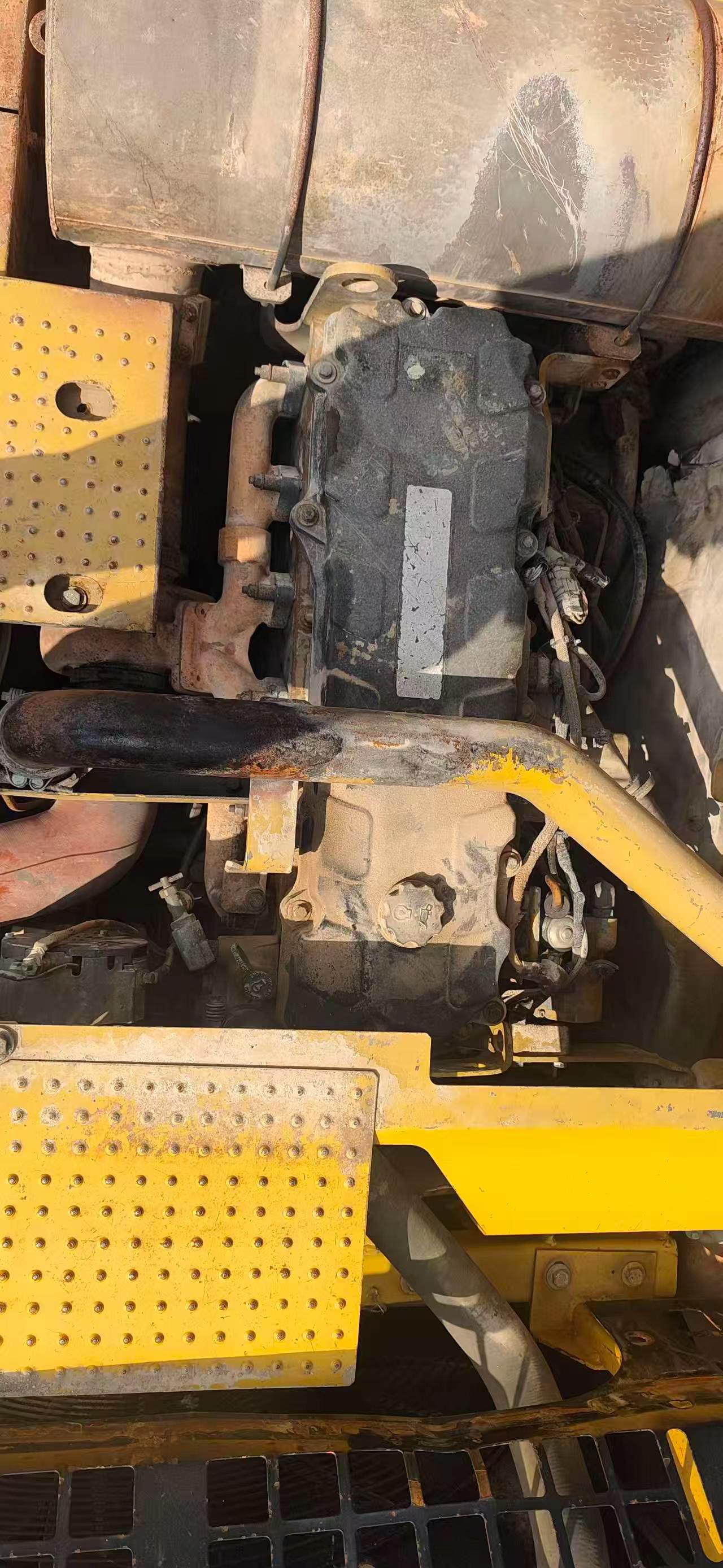 شراء حفارة Caterpillar 336E مستعملة / 4