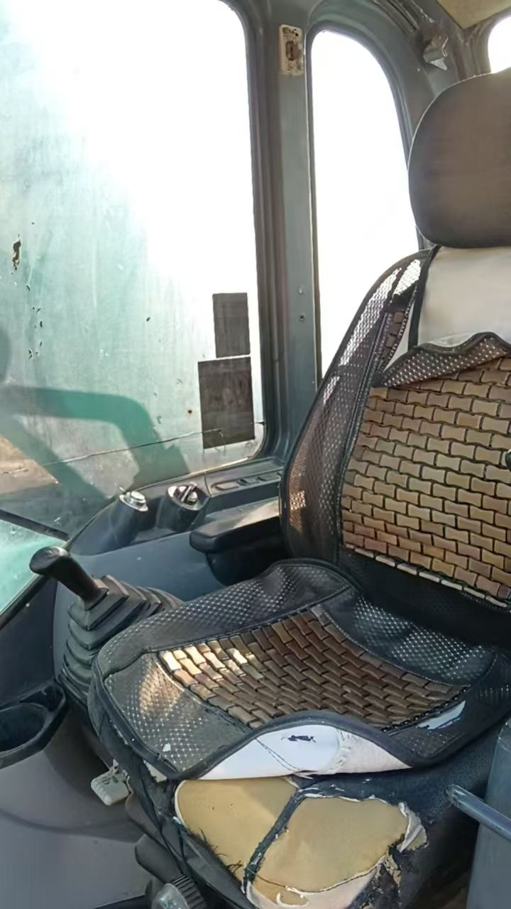 Купить Подержанный Экскаватор Kobelco SK210 / 7