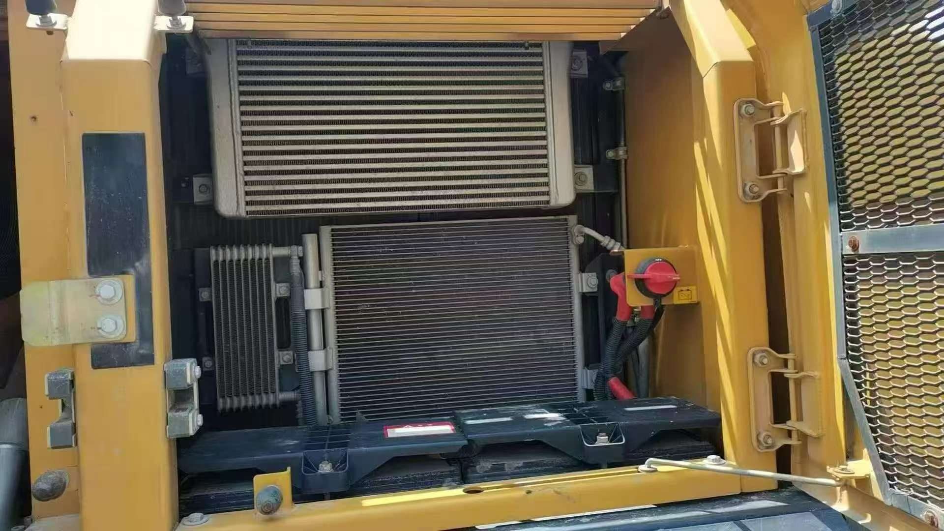 Compre Escavadeira XCMG XE245D Usada / 5