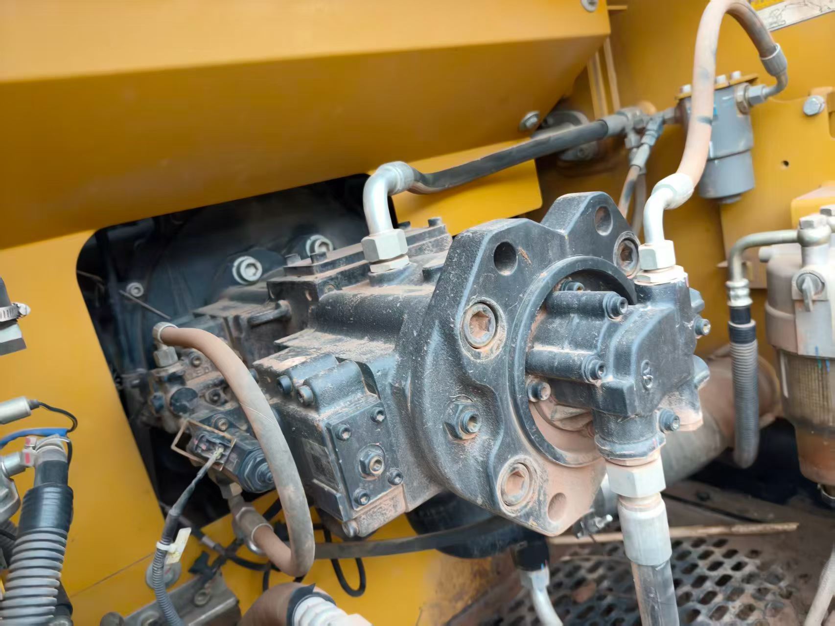 Купить Подержанный Экскаватор Sany SY200C / 6